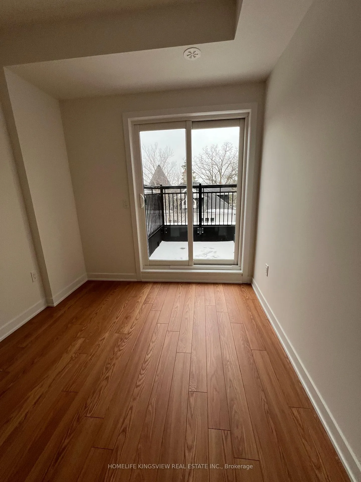 Photo 3 of Unit 231, 15100 Yonge Street, Aurora, Aurora Village — HOMEH