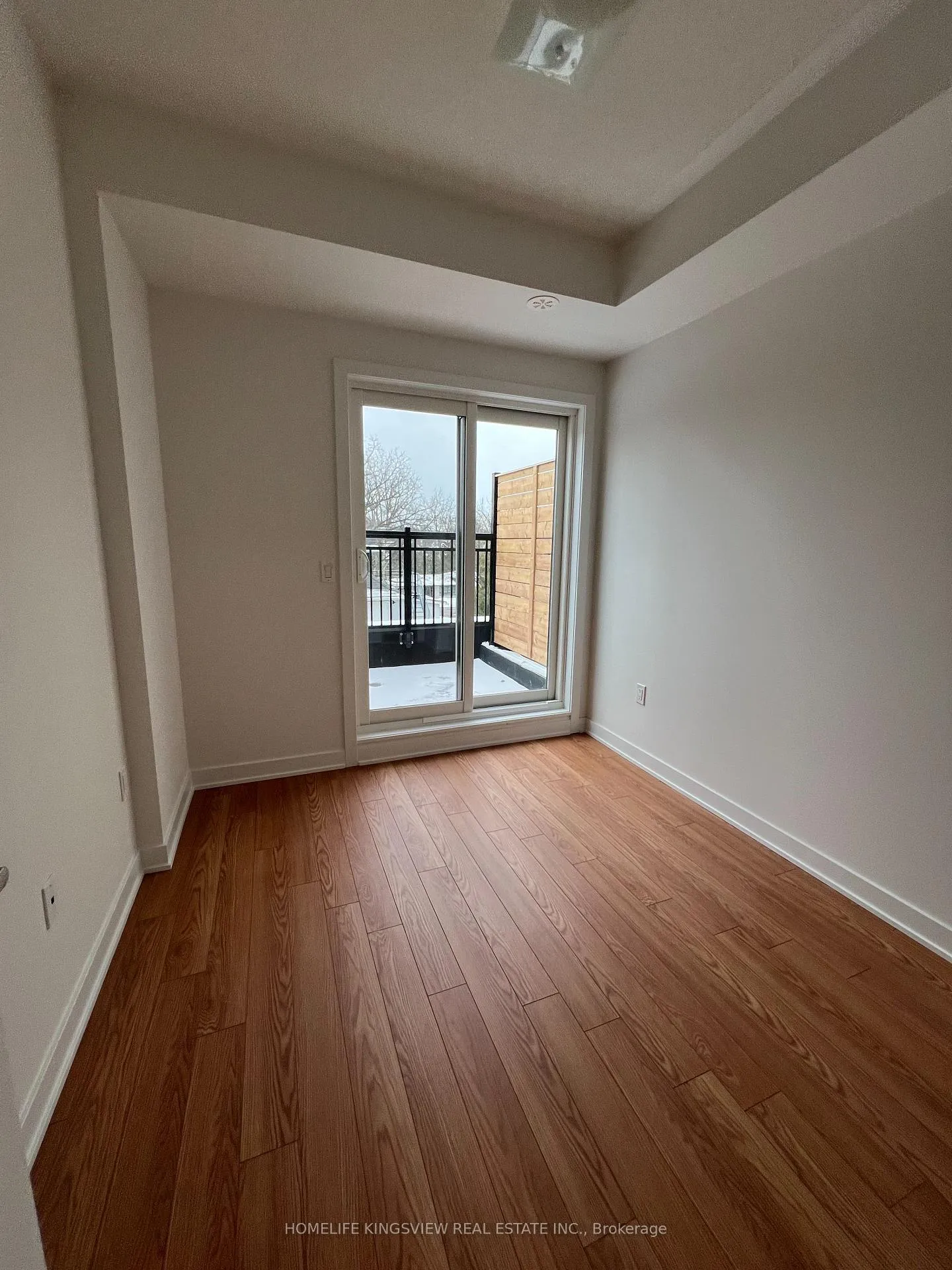 Photo 4 of Unit 231, 15100 Yonge Street, Aurora, Aurora Village — HOMEH
