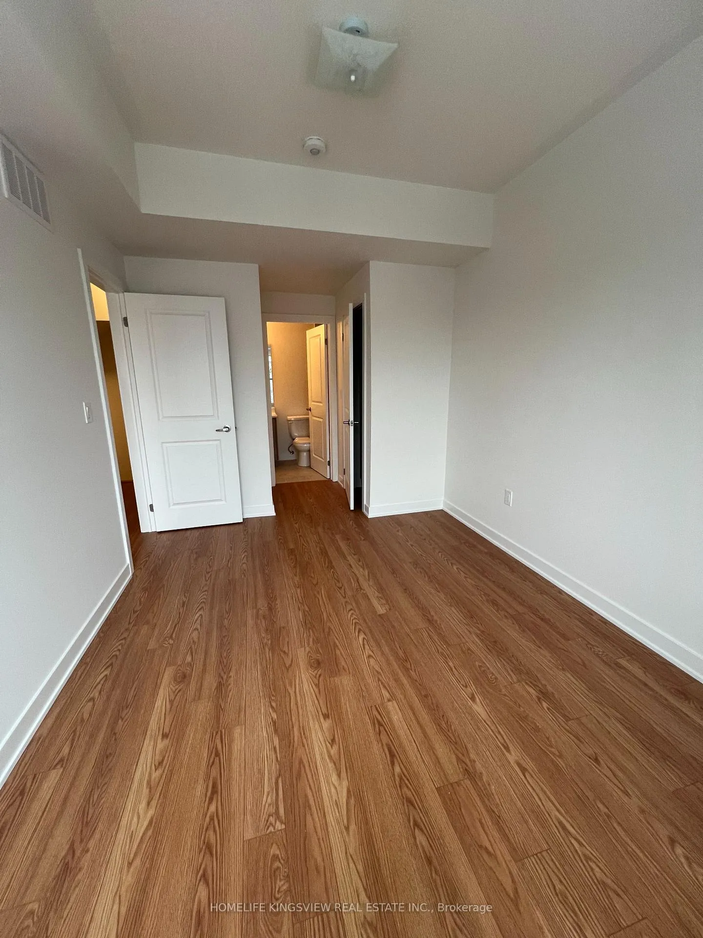 Photo 6 of Unit 231, 15100 Yonge Street, Aurora, Aurora Village — HOMEH