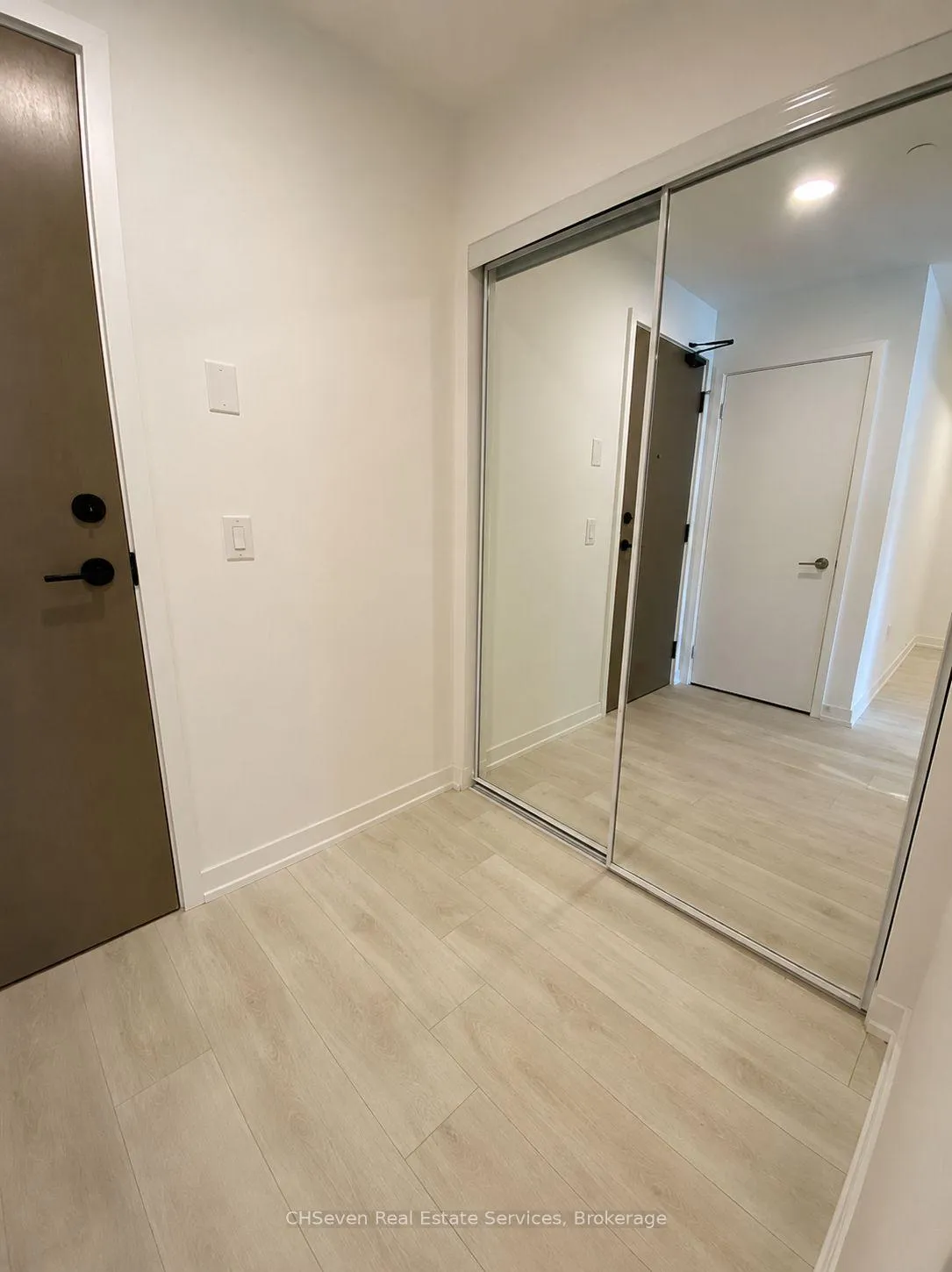 Photo 4 of Unit 507, 225 Sumach Street, Toronto, Regent Park — HOMEH
