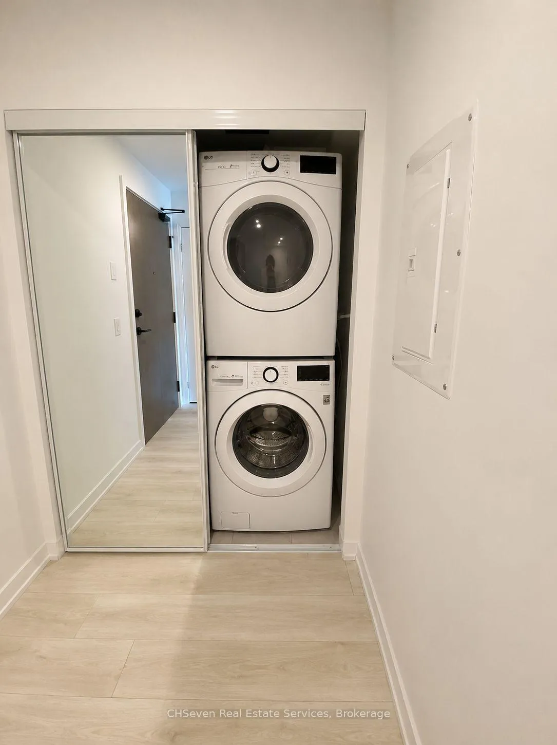 Photo 6 of Unit 507, 225 Sumach Street, Toronto, Regent Park — HOMEH