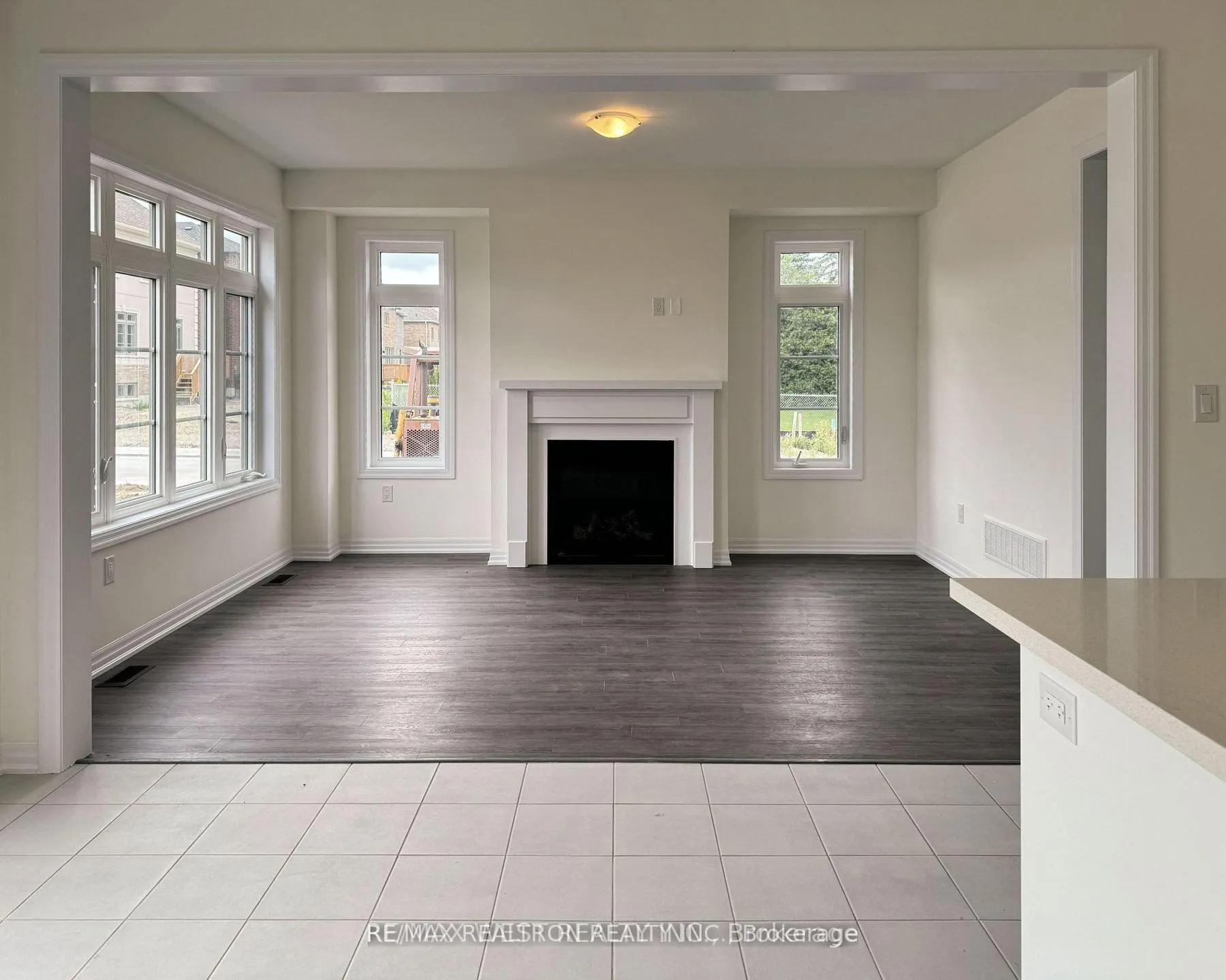 Photo 6 of 2 Ed Ewert Avenue, Clarington, Newcastle — HOMEH