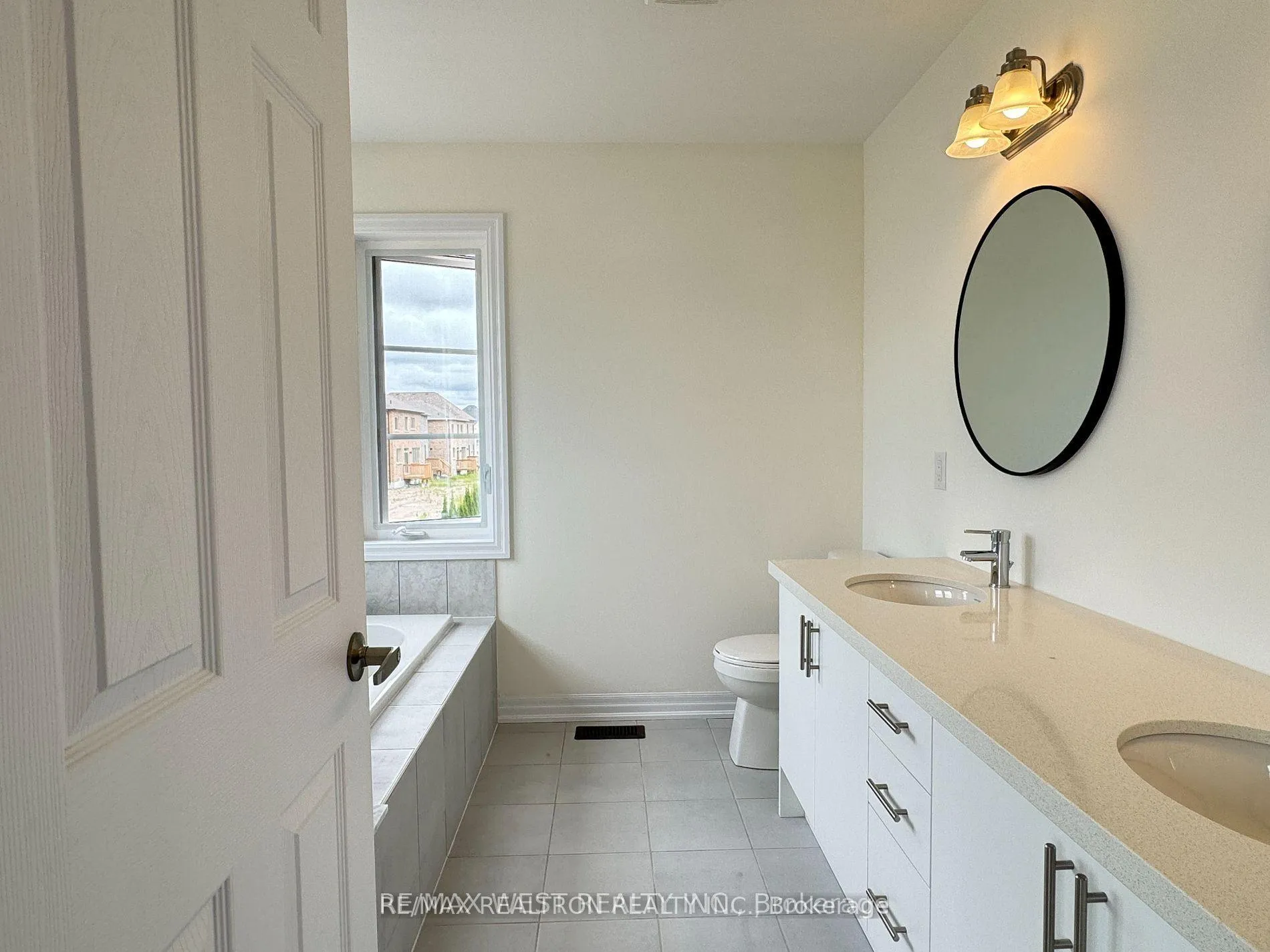 Photo 14 of 2 Ed Ewert Avenue, Clarington, Newcastle — HOMEH