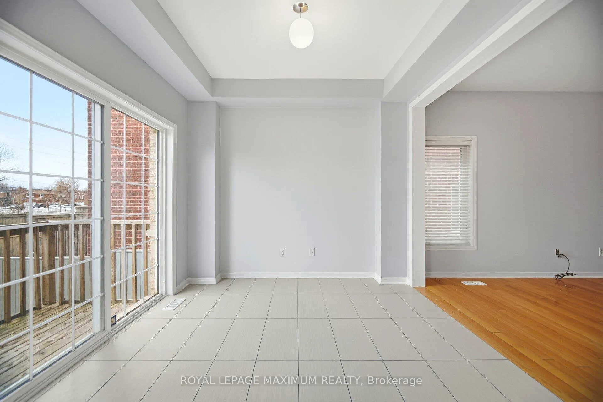 Photo 17 of 162 Gentile Circle, Vaughan, Elder Mills — HOMEH