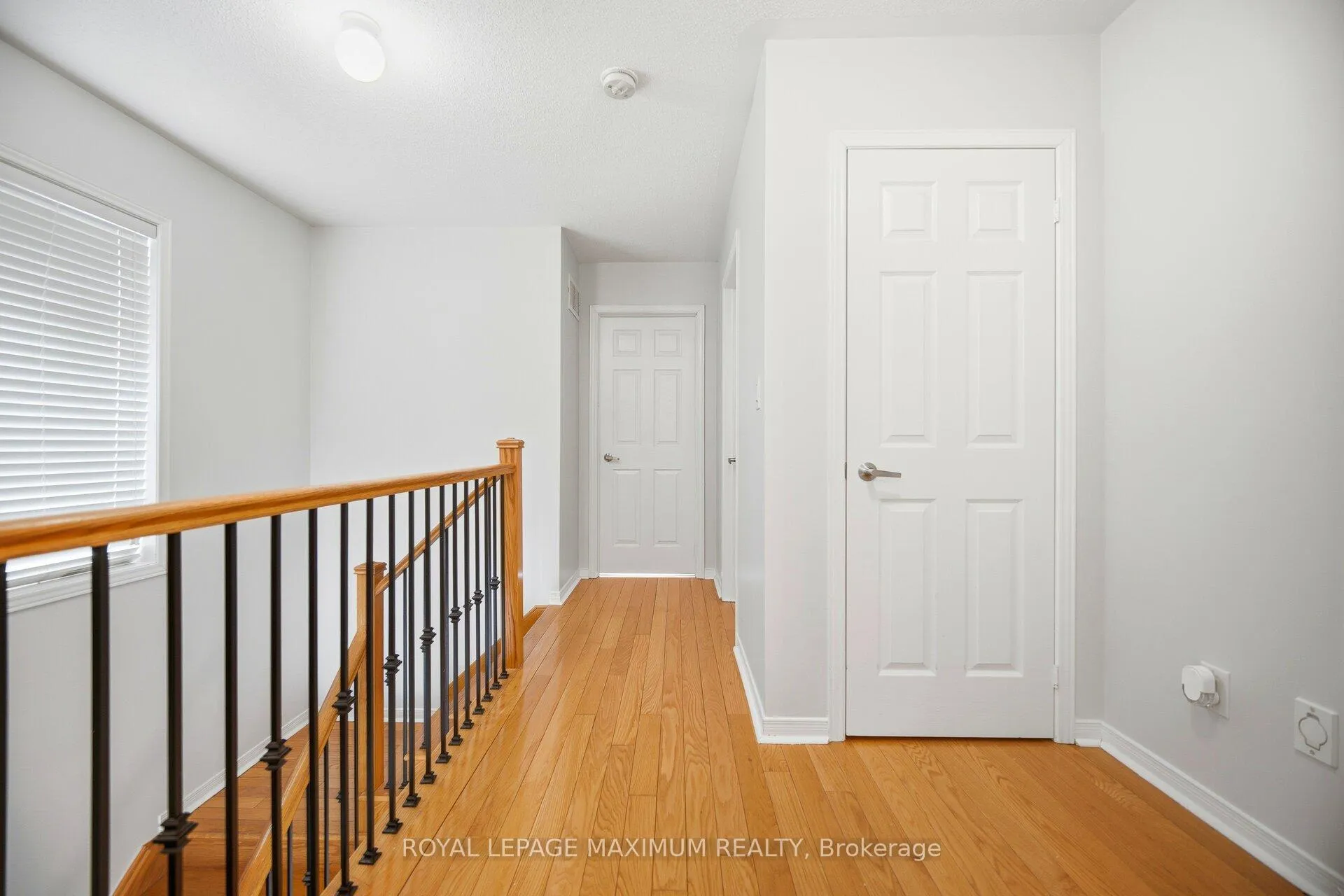 Photo 25 of 162 Gentile Circle, Vaughan, Elder Mills — HOMEH