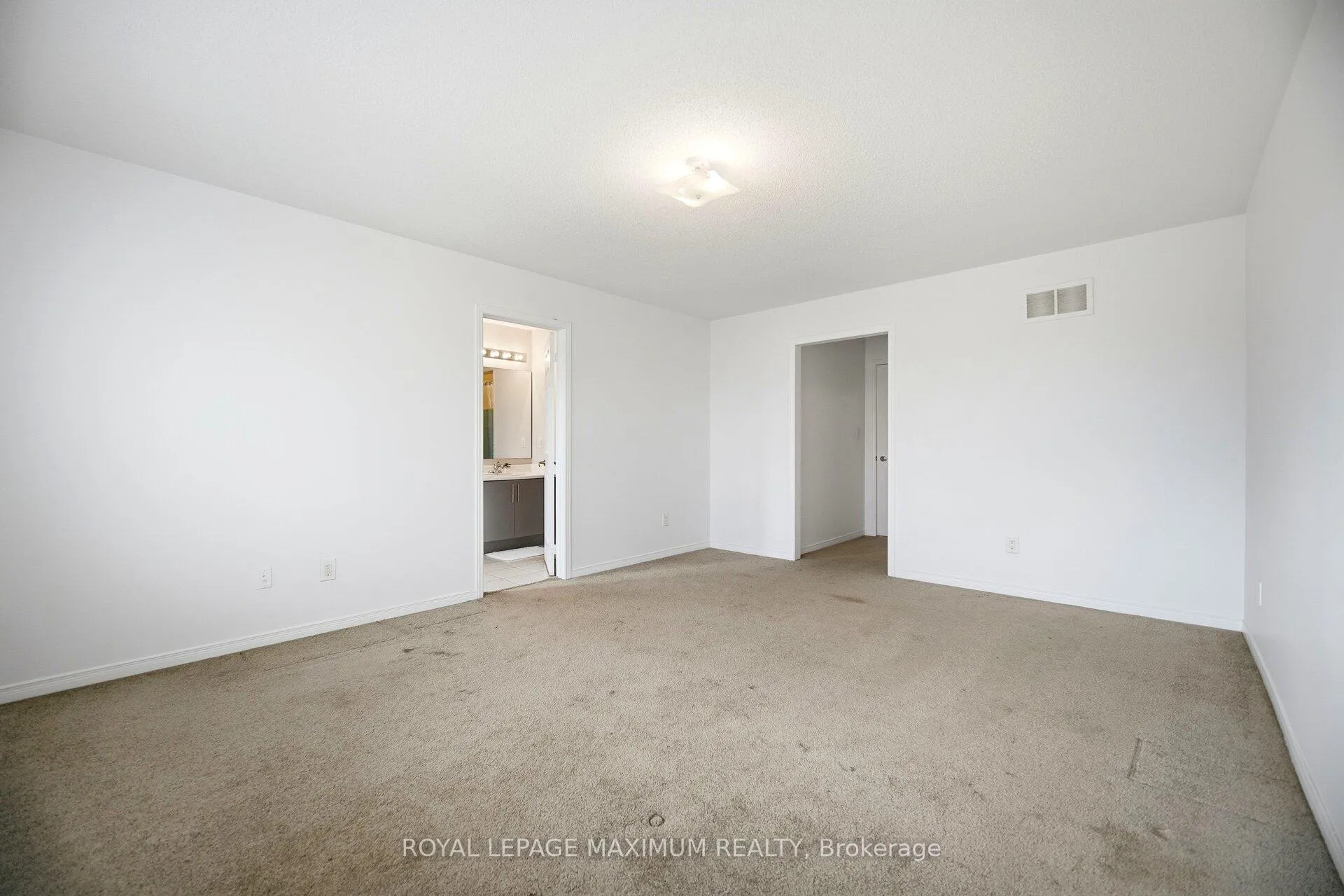 Photo 28 of 162 Gentile Circle, Vaughan, Elder Mills — HOMEH