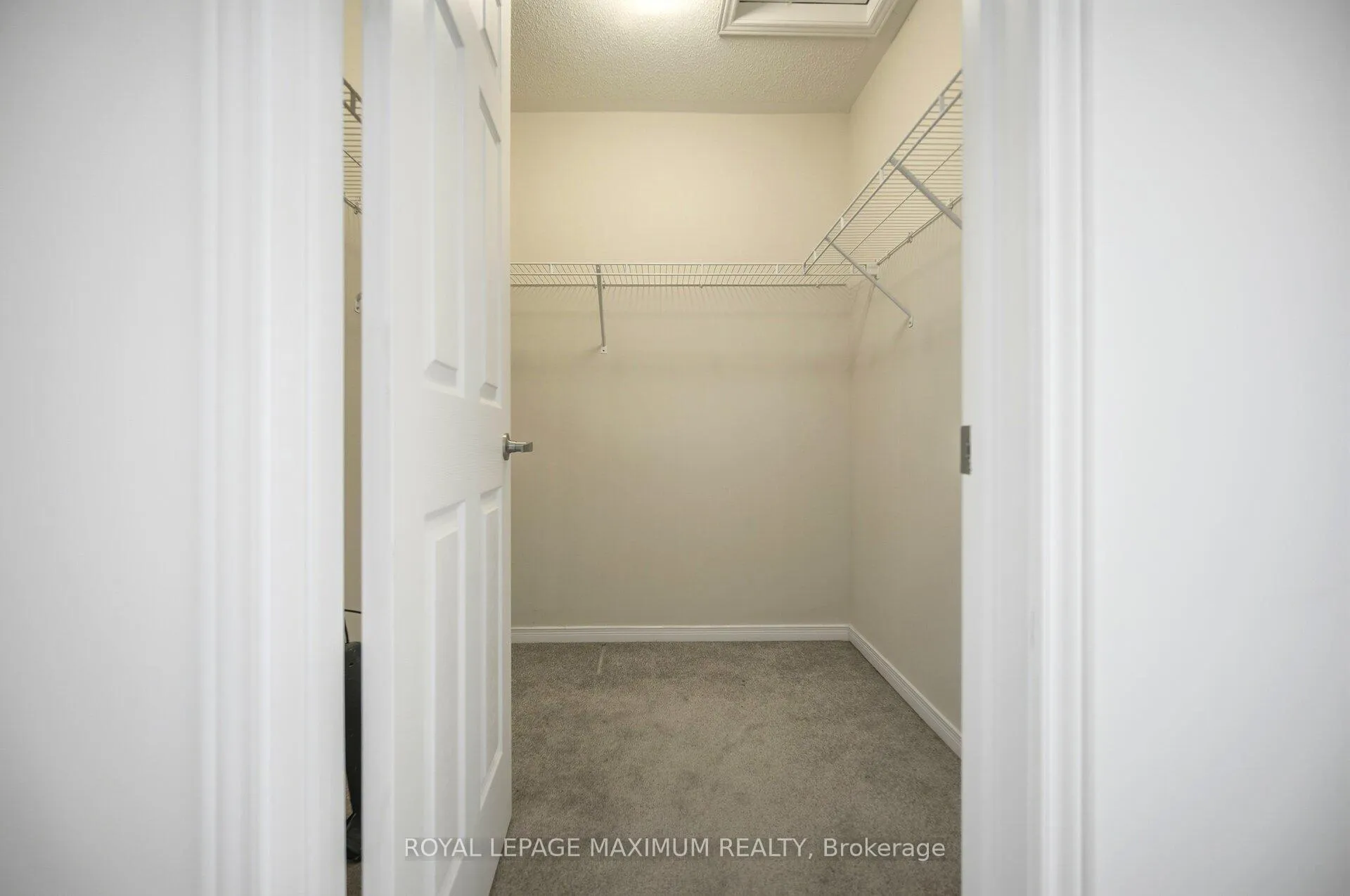 Photo 31 of 162 Gentile Circle, Vaughan, Elder Mills — HOMEH