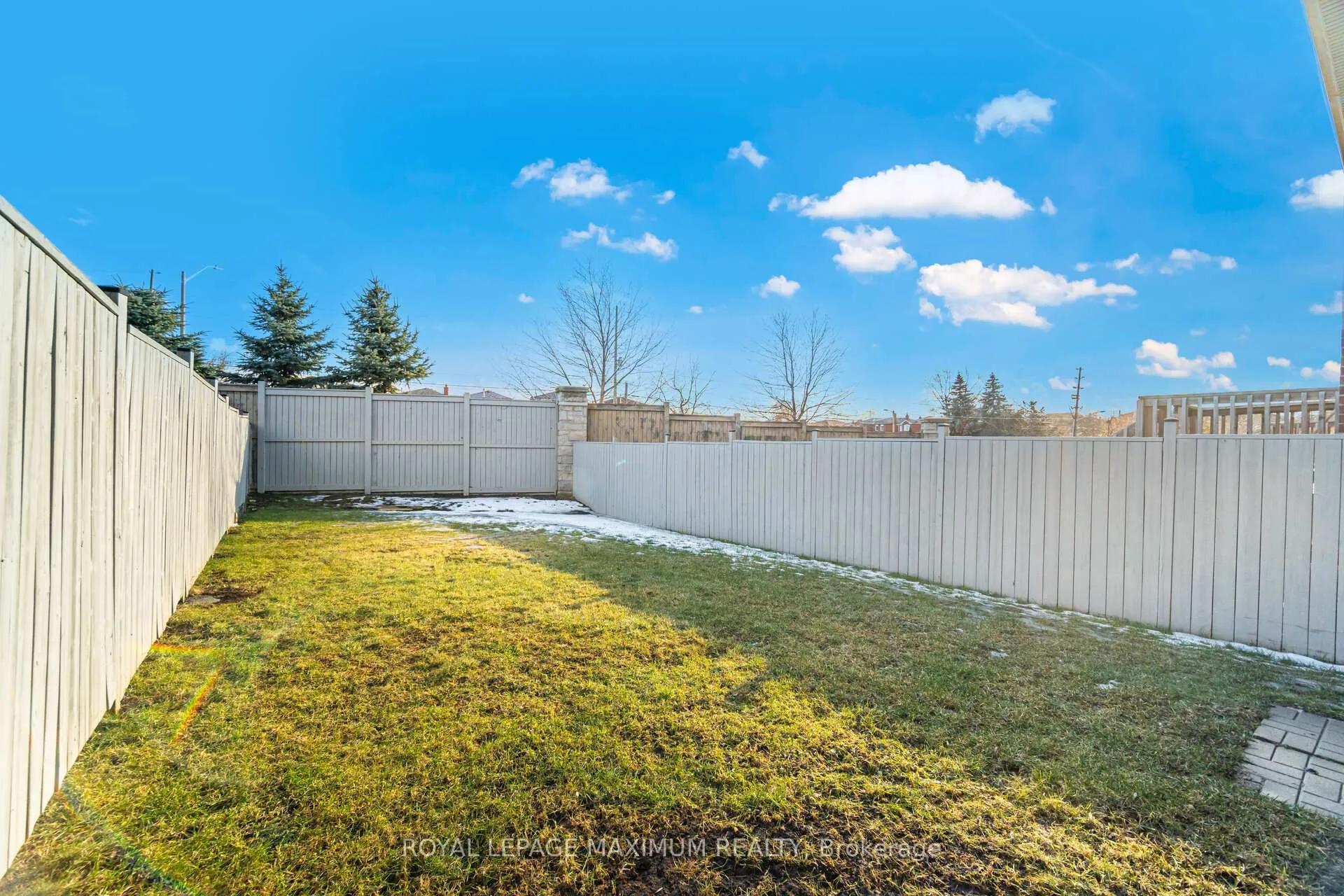 Photo 38 of 162 Gentile Circle, Vaughan, Elder Mills — HOMEH