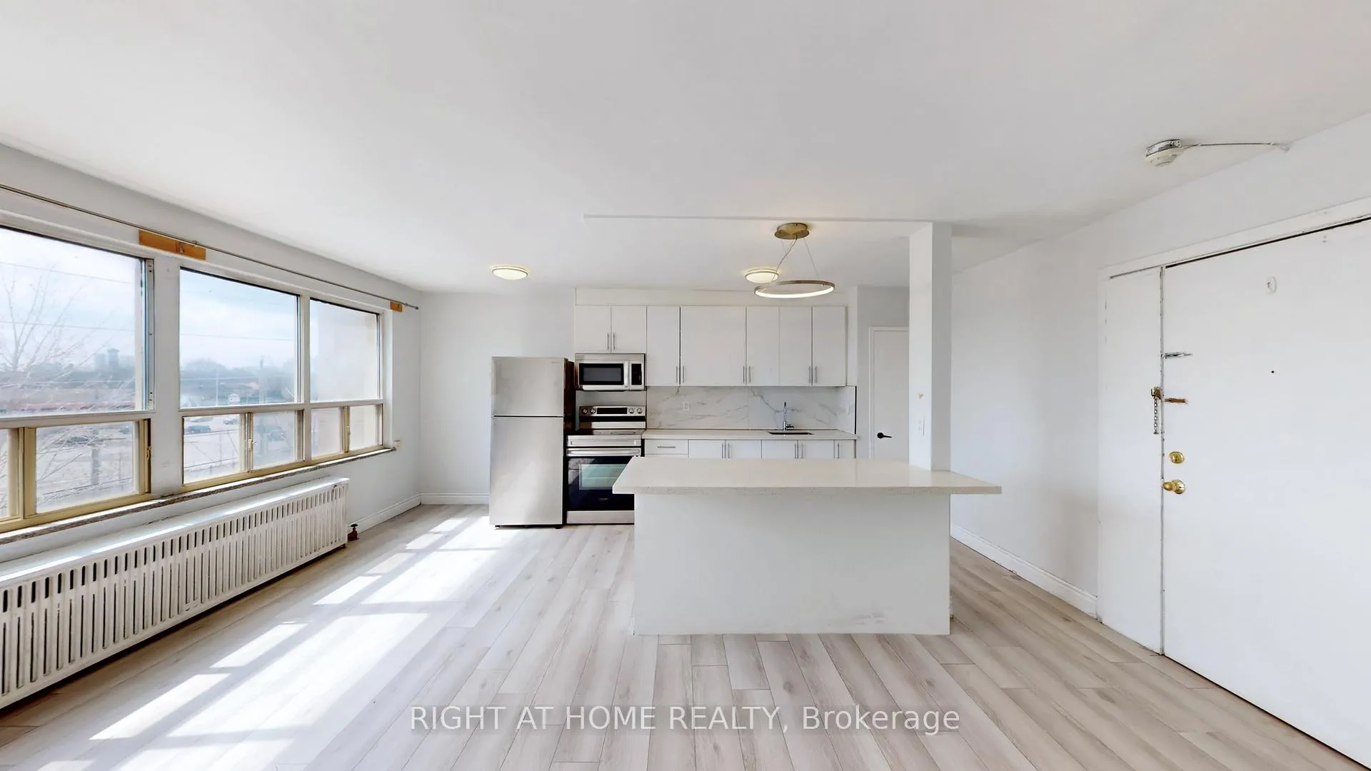 Photo 1 of Unit 314, 896 Eglinton Avenue E, Toronto, Leaside — HOMEH