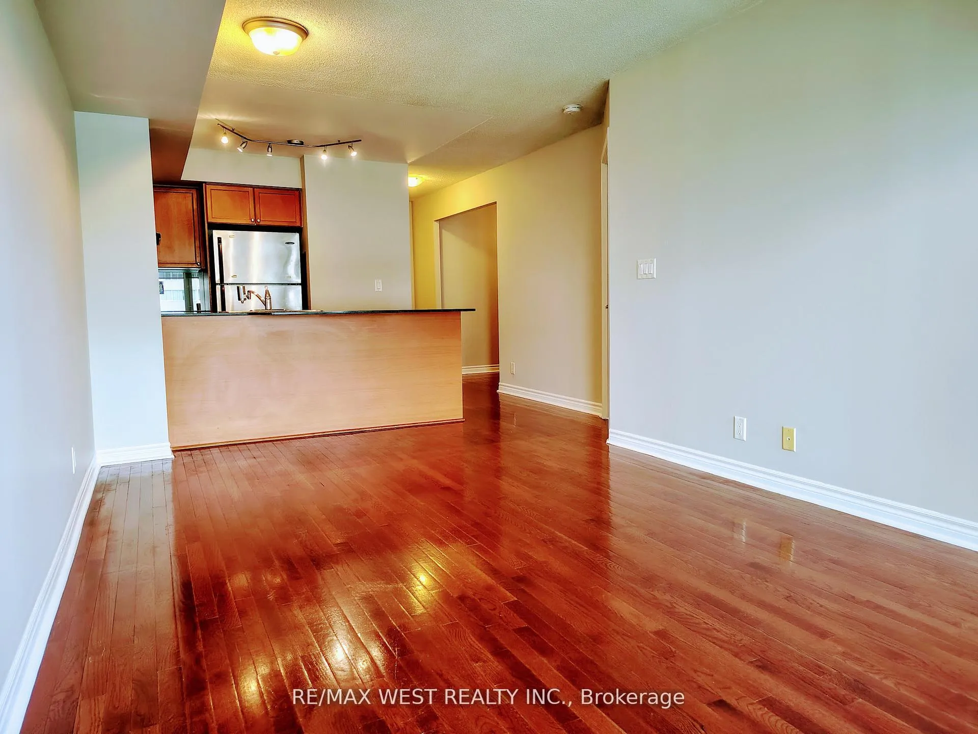 Front of Unit 1301, 1 Elm Drive