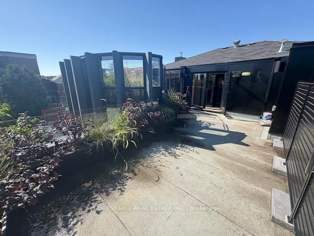 Photo 10 of Unit 2nd Level, 13 Thomas Street, Mississauga, Streetsville — HOMEH