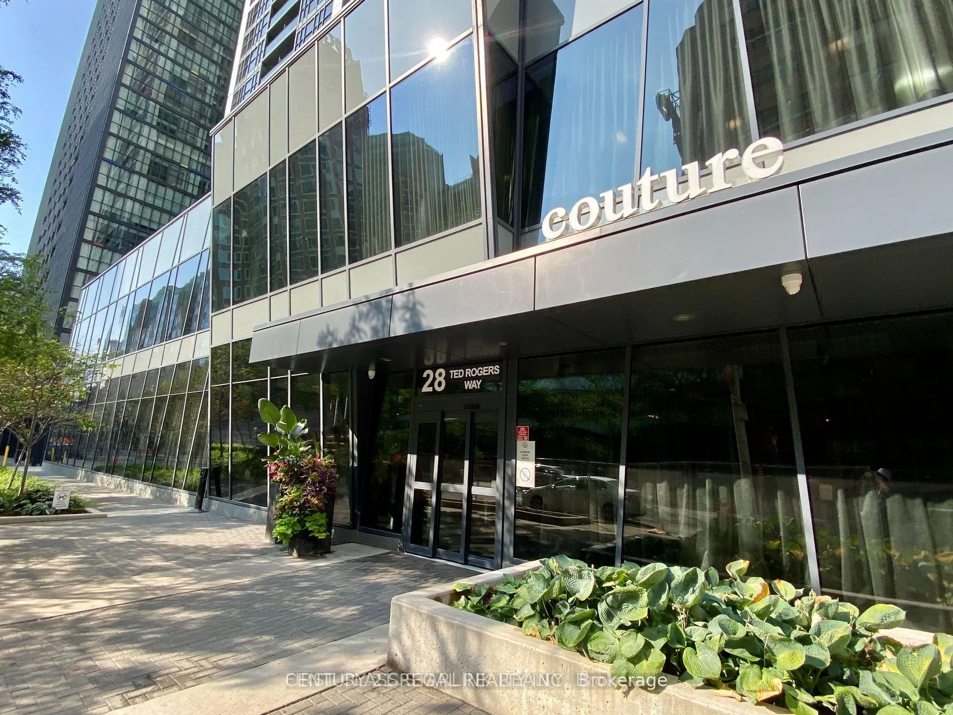 Photo 4 of Unit 2911, 28 Ted Rogers Way, Toronto, Church-Yonge Corridor — HOMEH