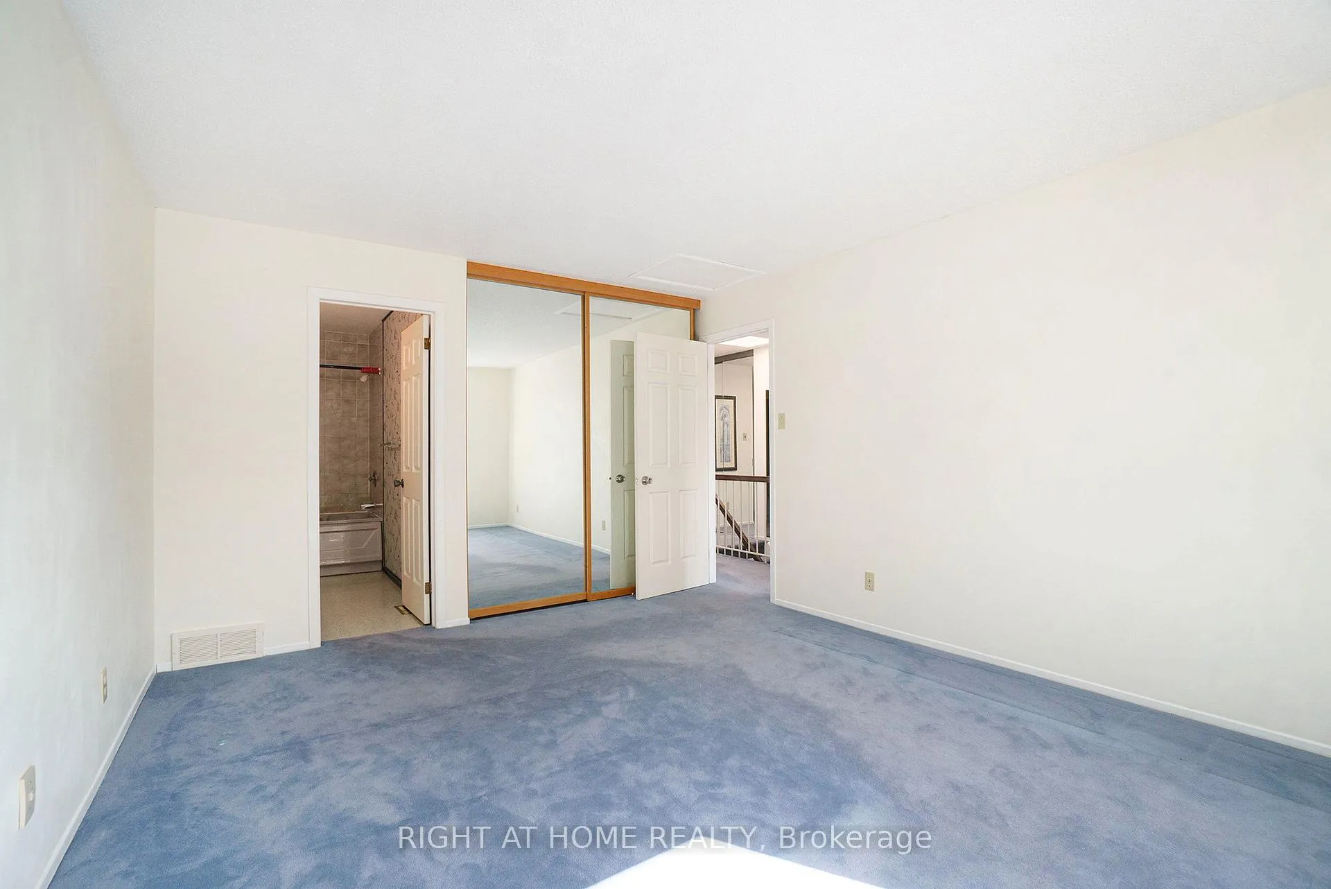 Photo 16 of 82 Nestow Drive, Ottawa, Tanglewood — HOMEH
