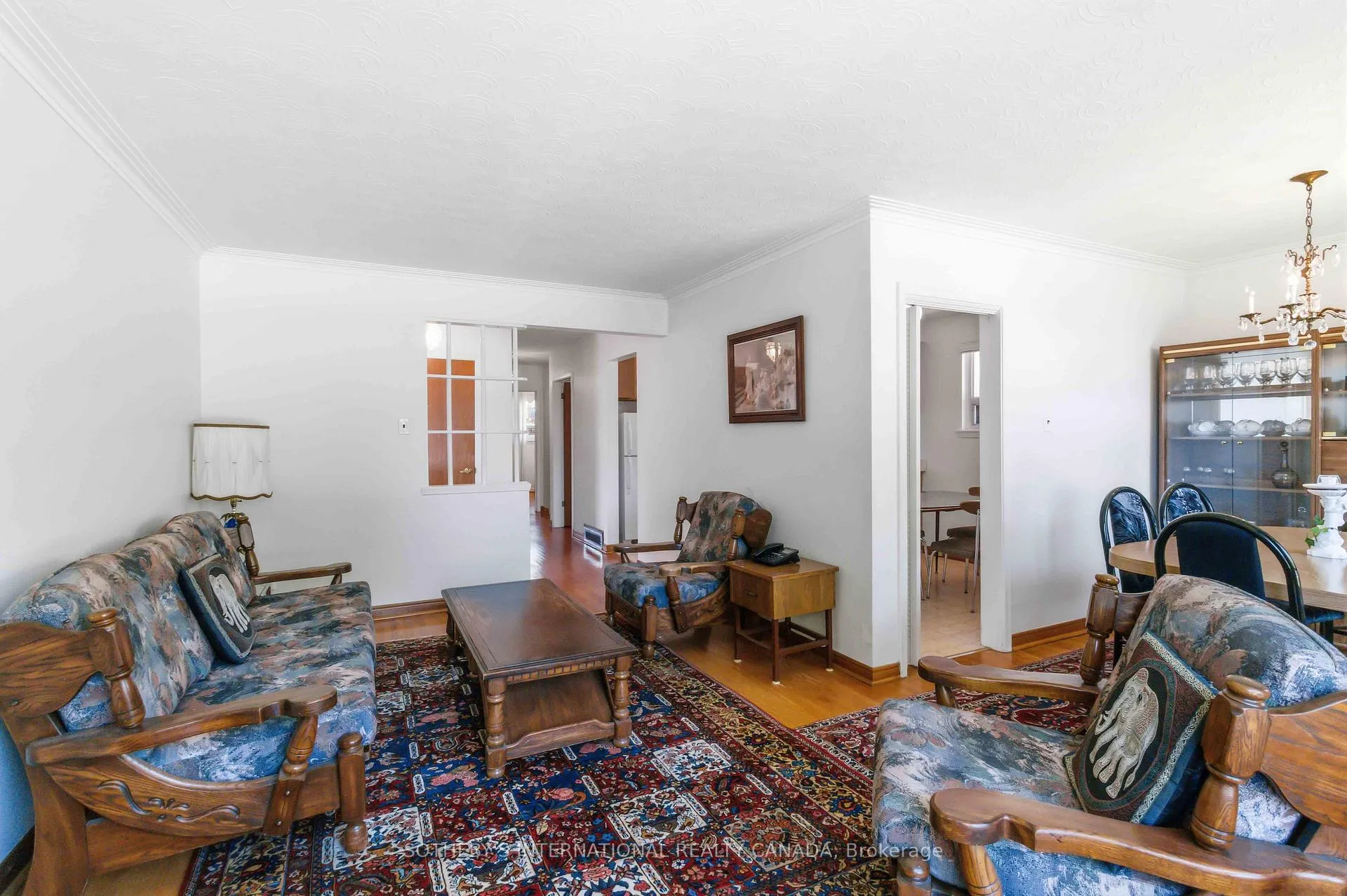 Photo 6 of 11 Pagoda Place, Etobicoke, Thistletown-Beaumonde Heights — HOMEH