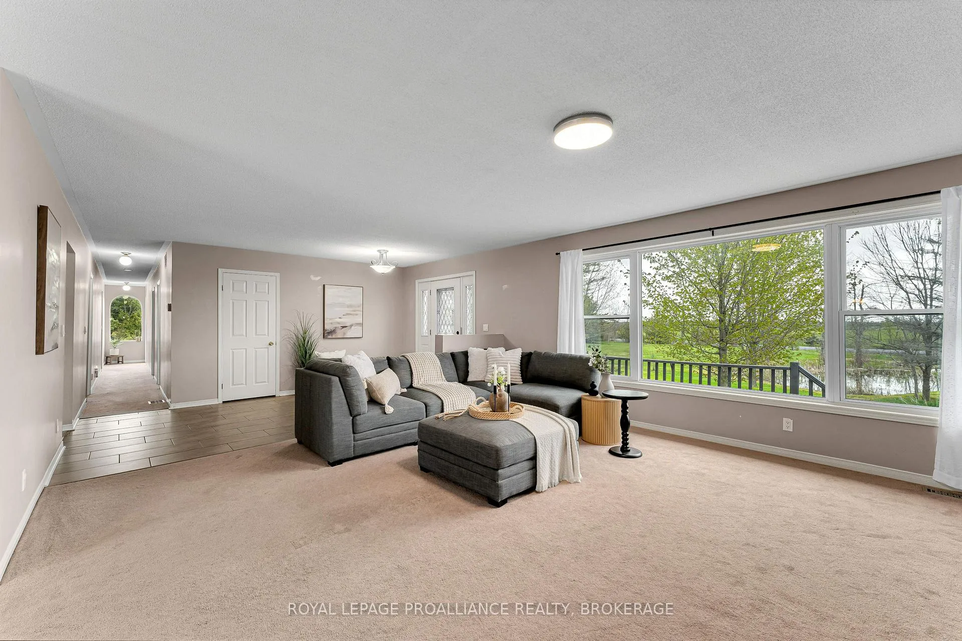 Photo 10 of 4779 Florida Road, Loyalist, Lennox and Addington - South — HOMEH
