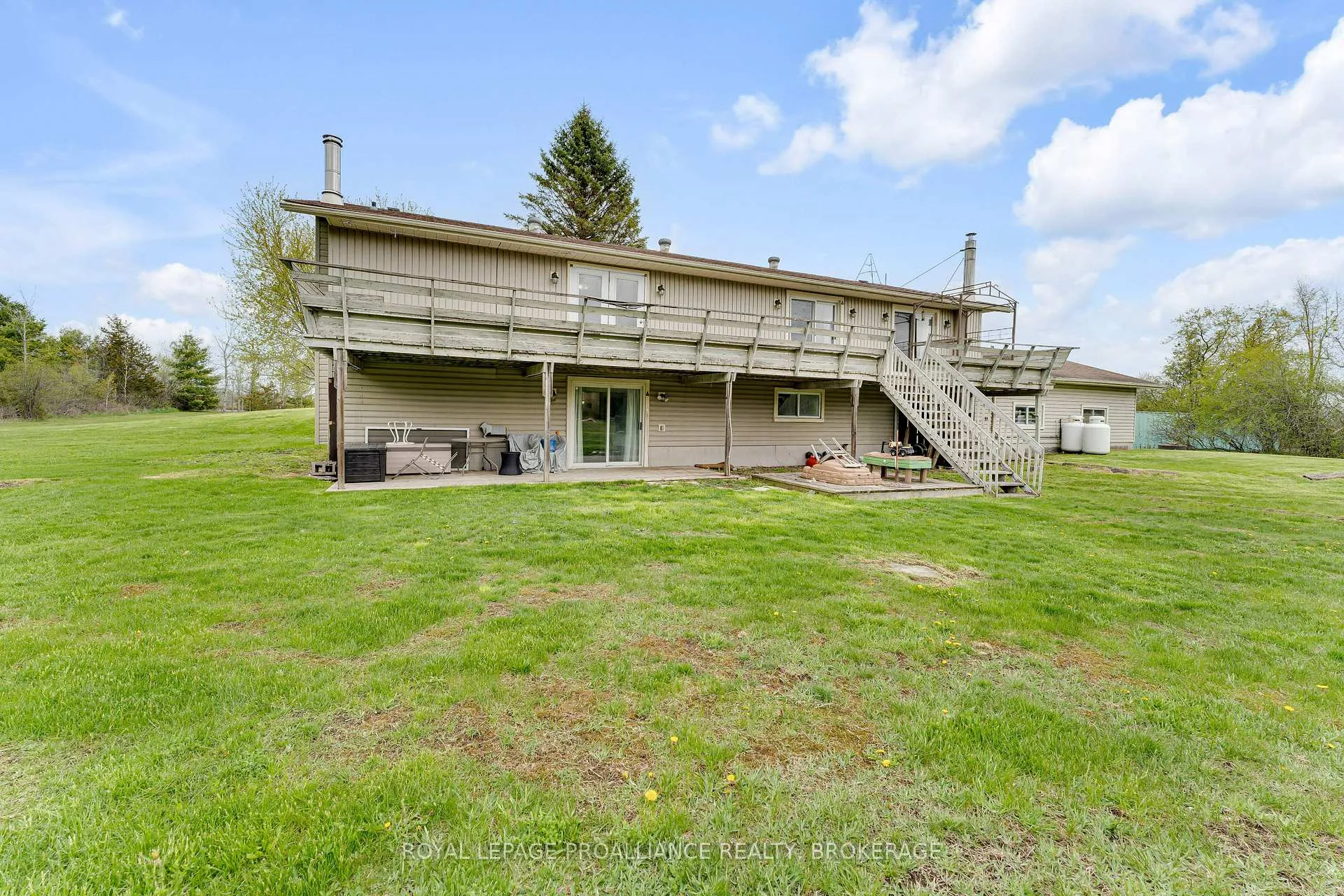 Photo 44 of 4779 Florida Road, Loyalist, Lennox and Addington - South — HOMEH