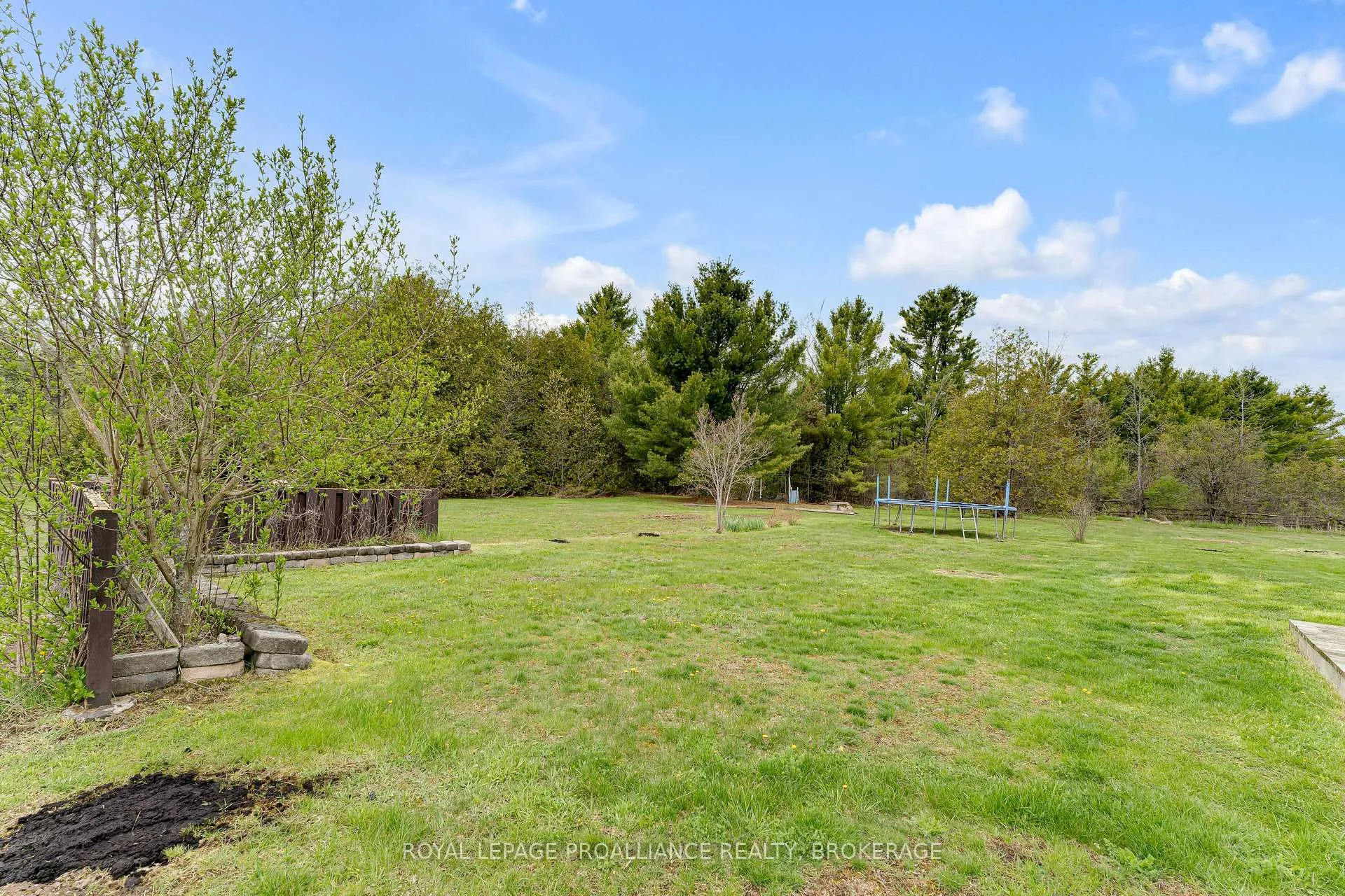 Photo 46 of 4779 Florida Road, Loyalist, Lennox and Addington - South — HOMEH