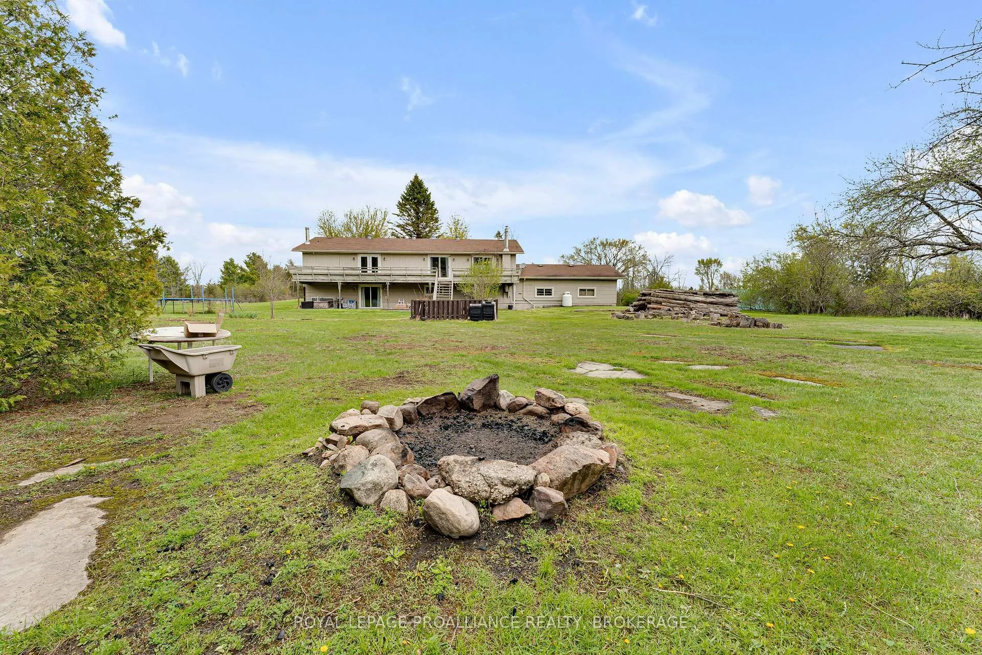 Photo 48 of 4779 Florida Road, Loyalist, Lennox and Addington - South — HOMEH
