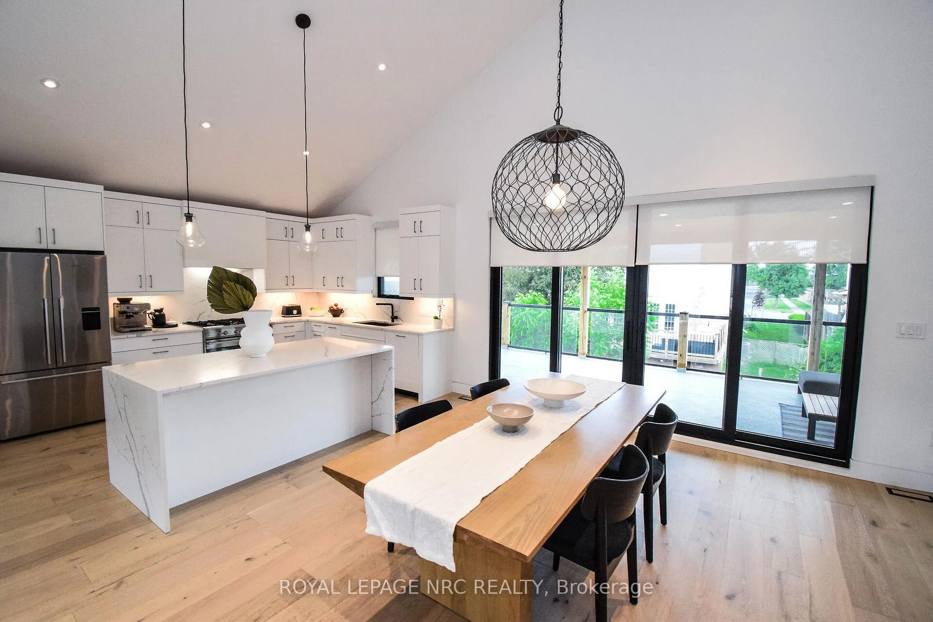 Photo 19 of 82 Ivy Crescent, Thorold, Confederation Heights — HOMEH
