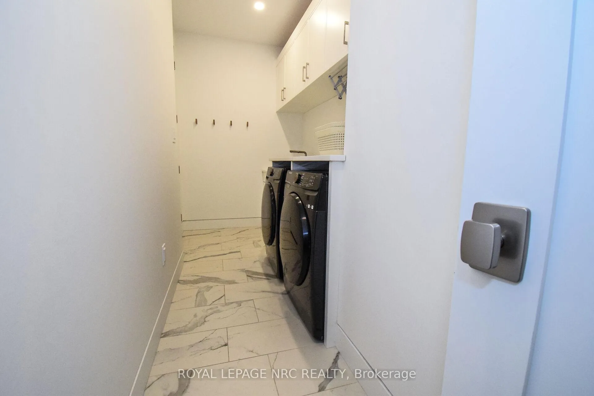 Photo 30 of 82 Ivy Crescent, Thorold, Confederation Heights — HOMEH