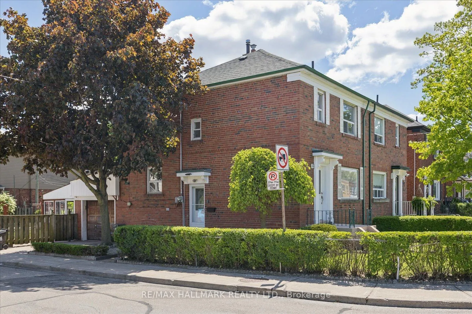 Front of 483 Cosburn Avenue
