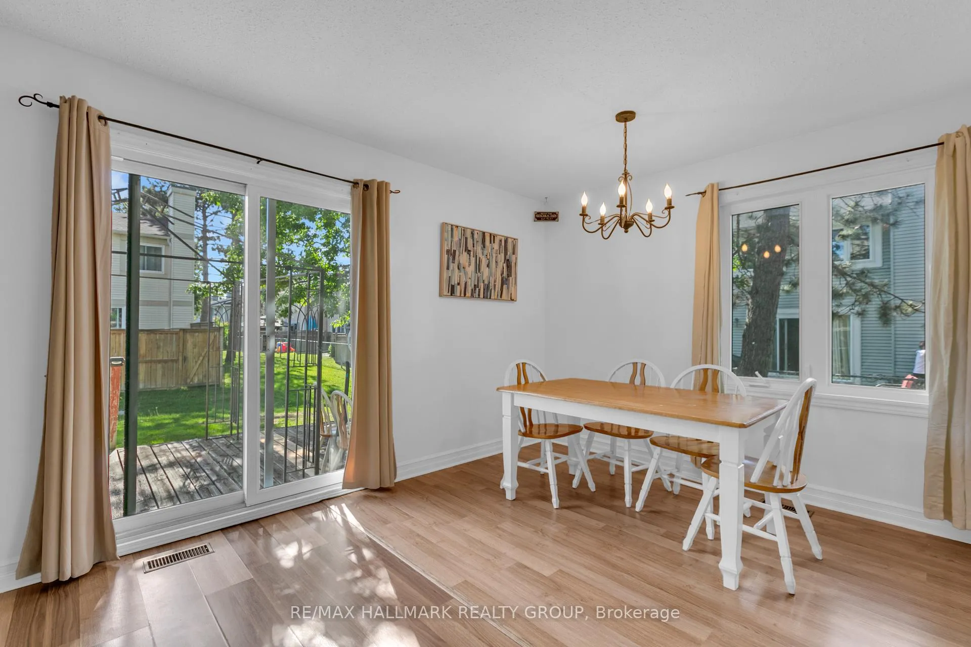 Photo 7 of Unit 42, 521 Canotia Place, Ottawa, Fallingbrook/Pineridge — HOMEH