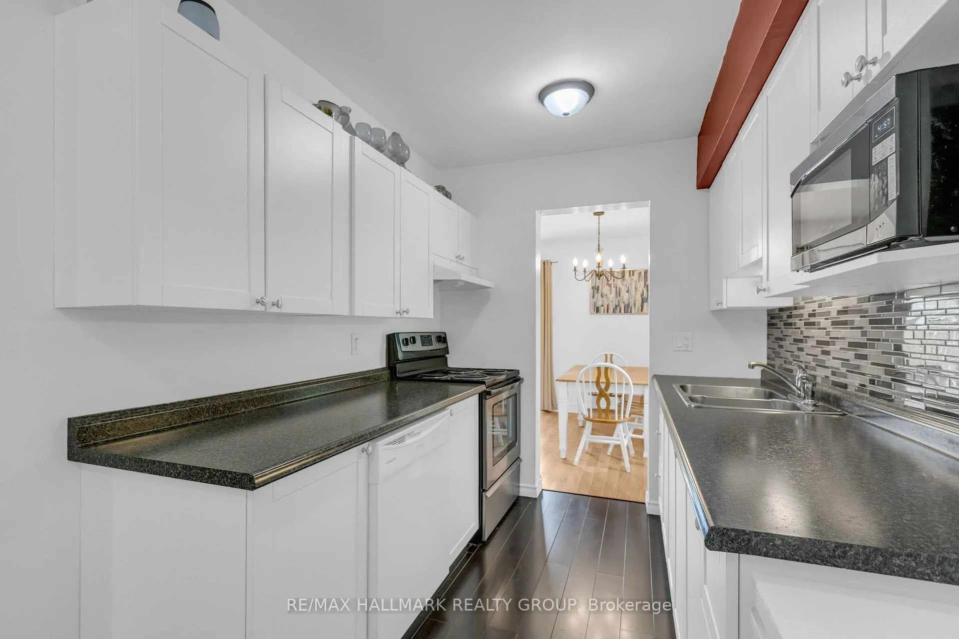 Photo 11 of Unit 42, 521 Canotia Place, Ottawa, Fallingbrook/Pineridge — HOMEH
