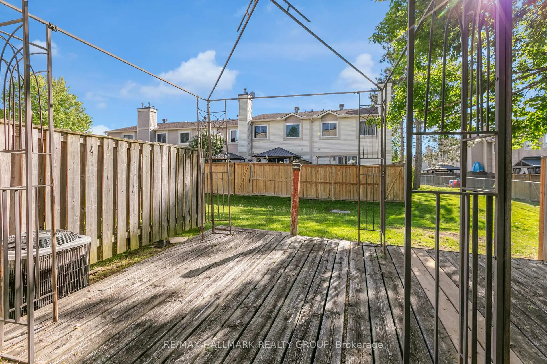Photo 26 of Unit 42, 521 Canotia Place, Ottawa, Fallingbrook/Pineridge — HOMEH