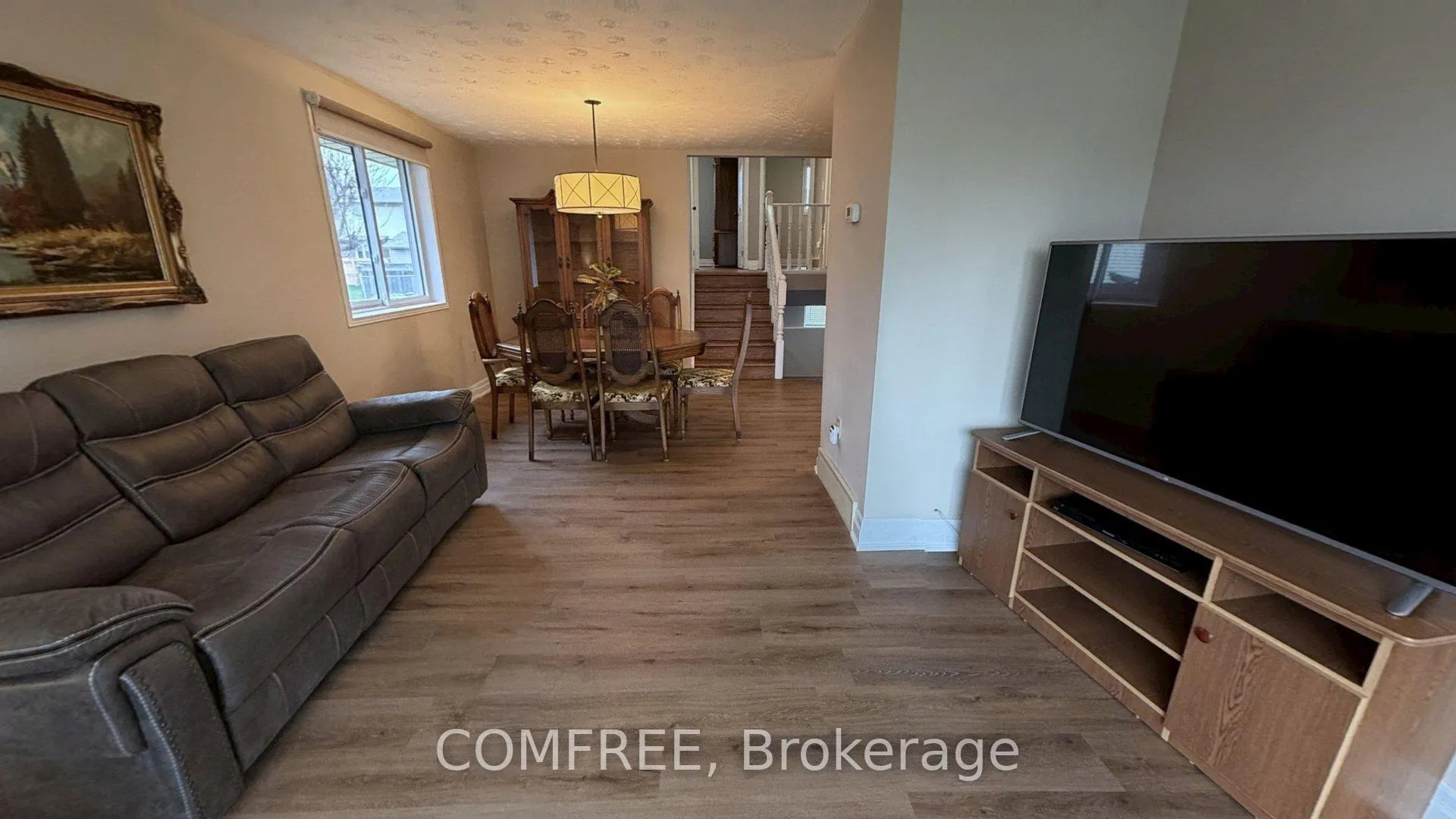 Photo 2 of 6387 Riall Street, Niagara Falls, Stamford — HOMEH