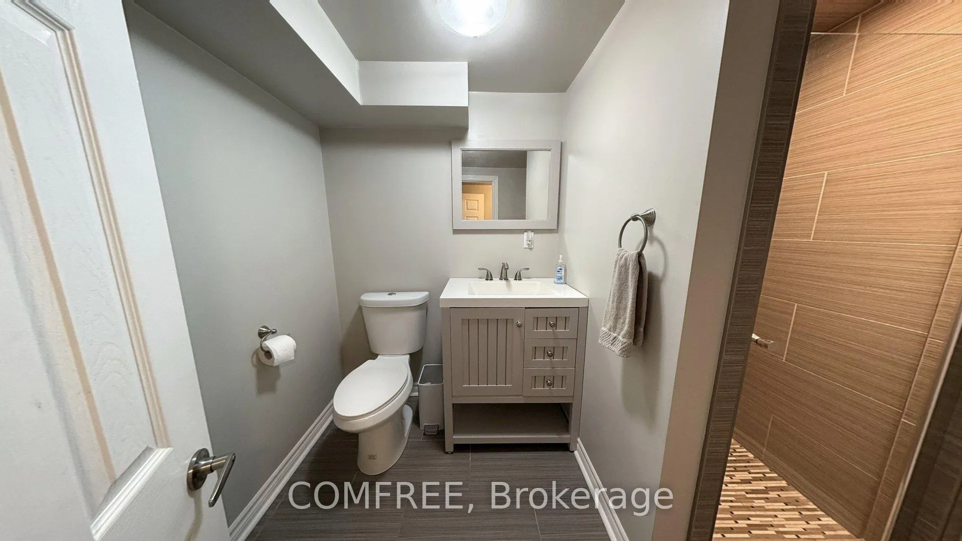 Photo 19 of 6387 Riall Street, Niagara Falls, Stamford — HOMEH