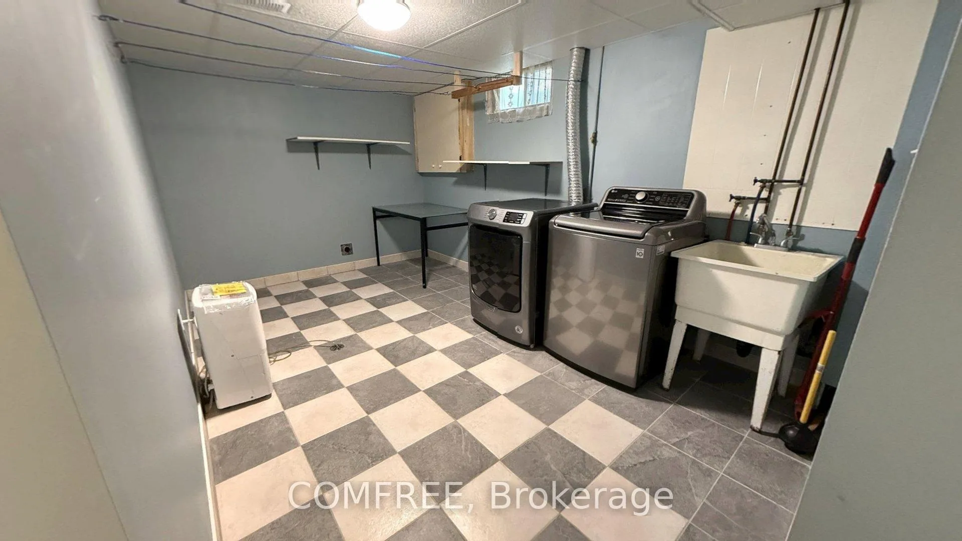 Photo 20 of 6387 Riall Street, Niagara Falls, Stamford — HOMEH