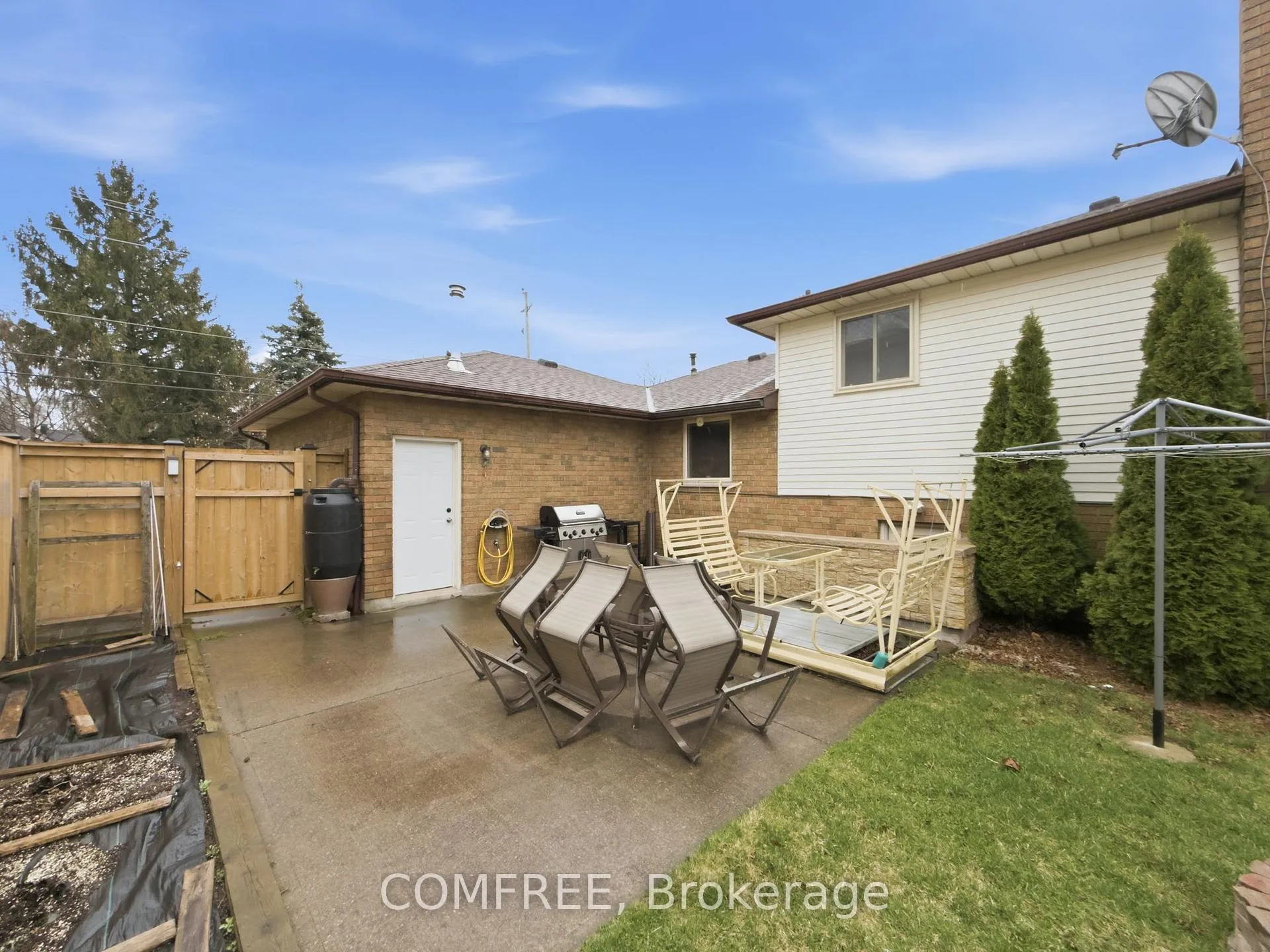 Photo 25 of 6387 Riall Street, Niagara Falls, Stamford — HOMEH