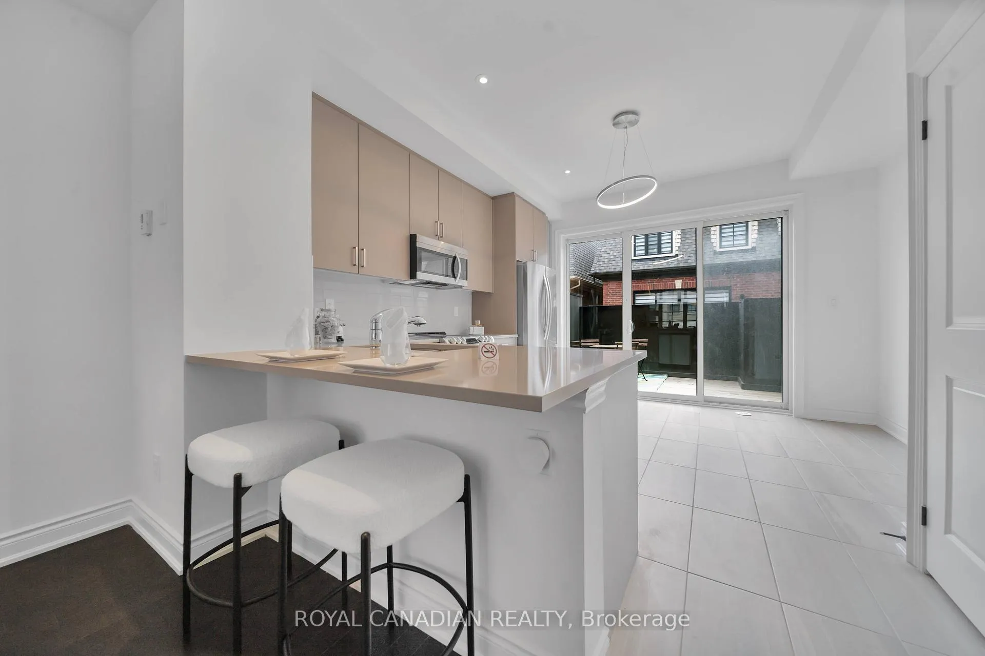 Photo 11 of Unit 29, 20 Lunar Crescent, Mississauga, Streetsville — HOMEH