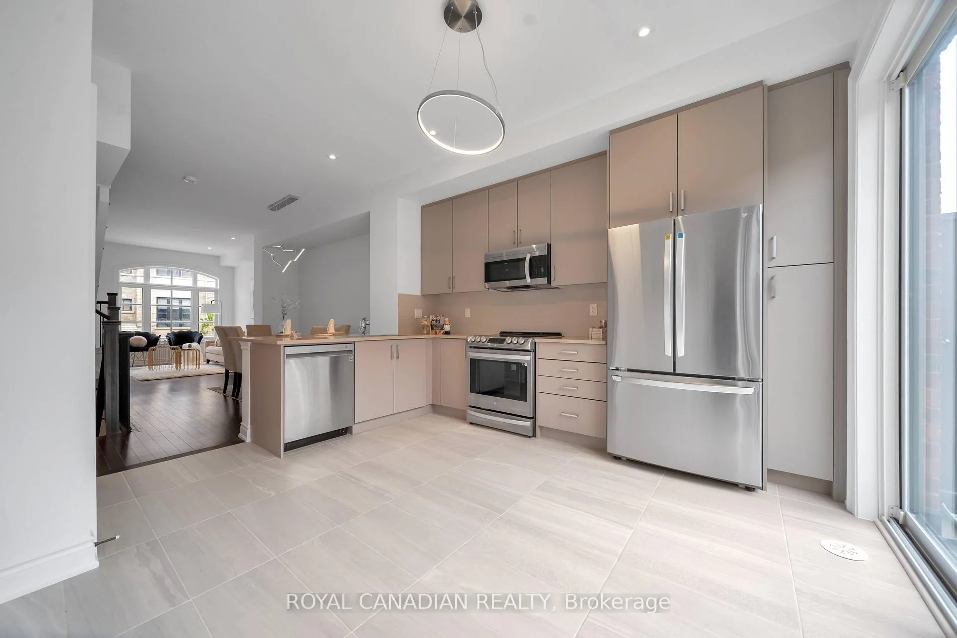 Photo 13 of Unit 29, 20 Lunar Crescent, Mississauga, Streetsville — HOMEH