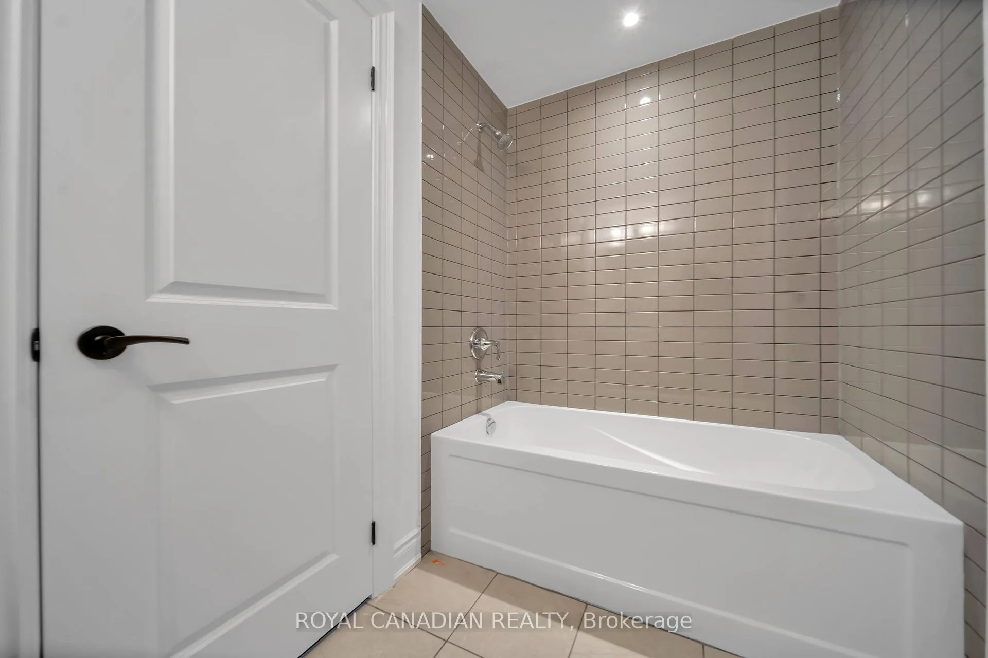 Photo 23 of Unit 29, 20 Lunar Crescent, Mississauga, Streetsville — HOMEH