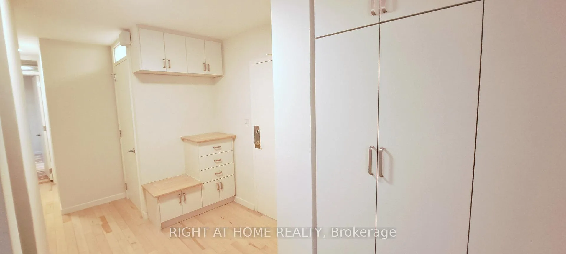 Photo 14 of Unit 3 (R1-3), 60 Pavane Linkway, Toronto, Flemingdon Park — HOMEH