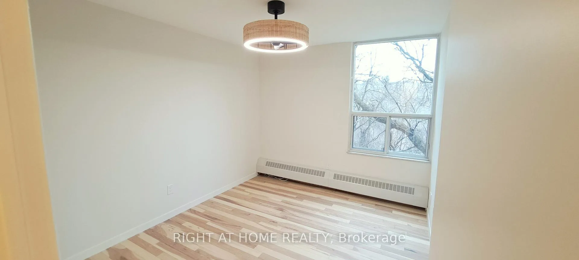 Photo 18 of Unit 3 (R1-3), 60 Pavane Linkway, Toronto, Flemingdon Park — HOMEH