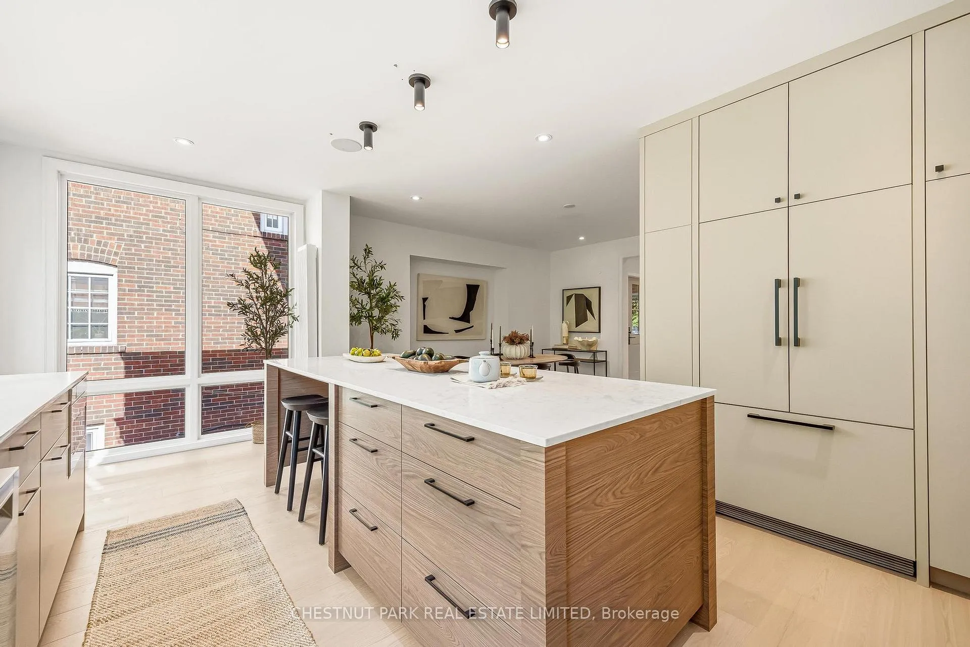 Photo 14 of 12 Glenview Avenue, Toronto, Lawrence Park South — HOMEH