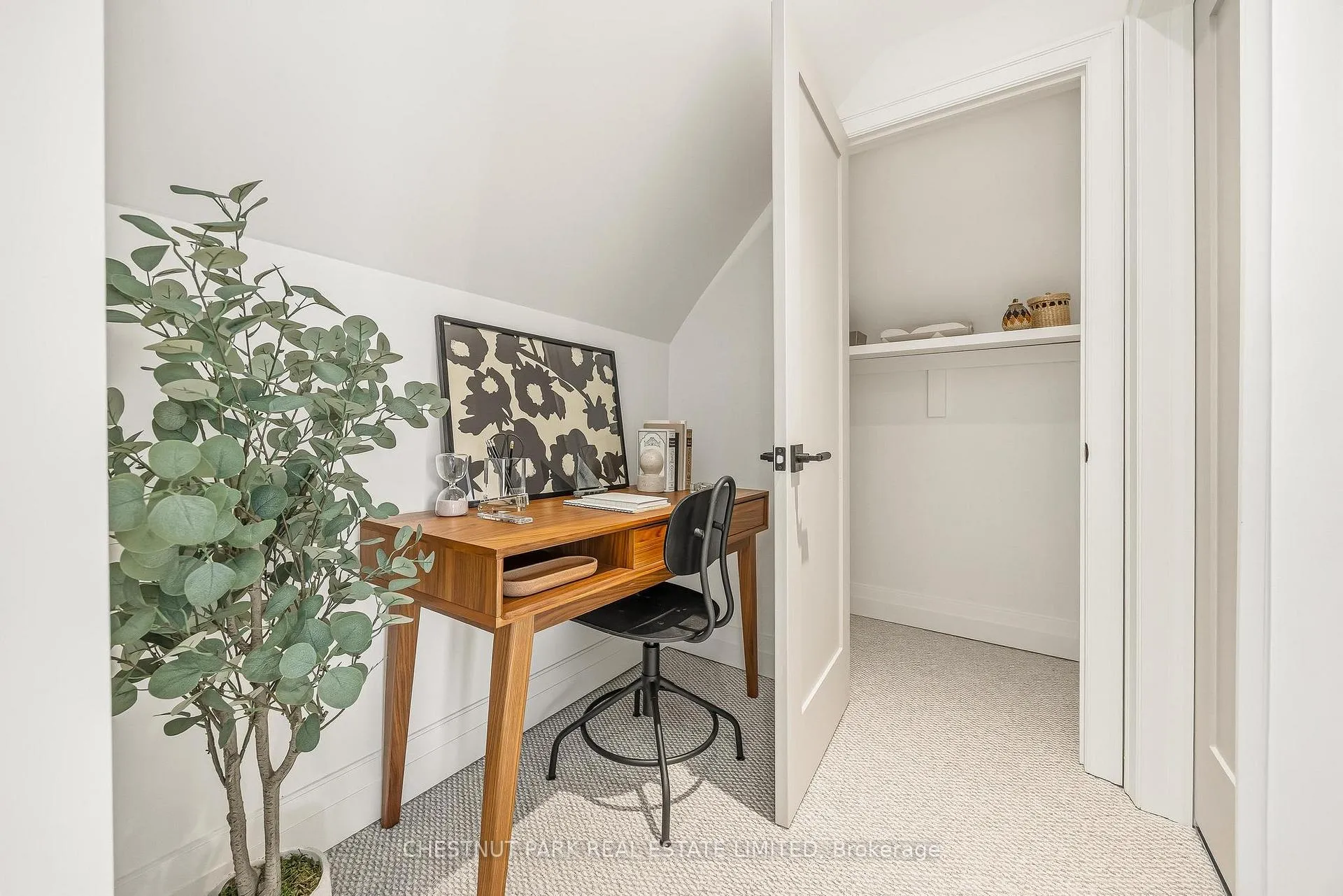 Photo 31 of 12 Glenview Avenue, Toronto, Lawrence Park South — HOMEH