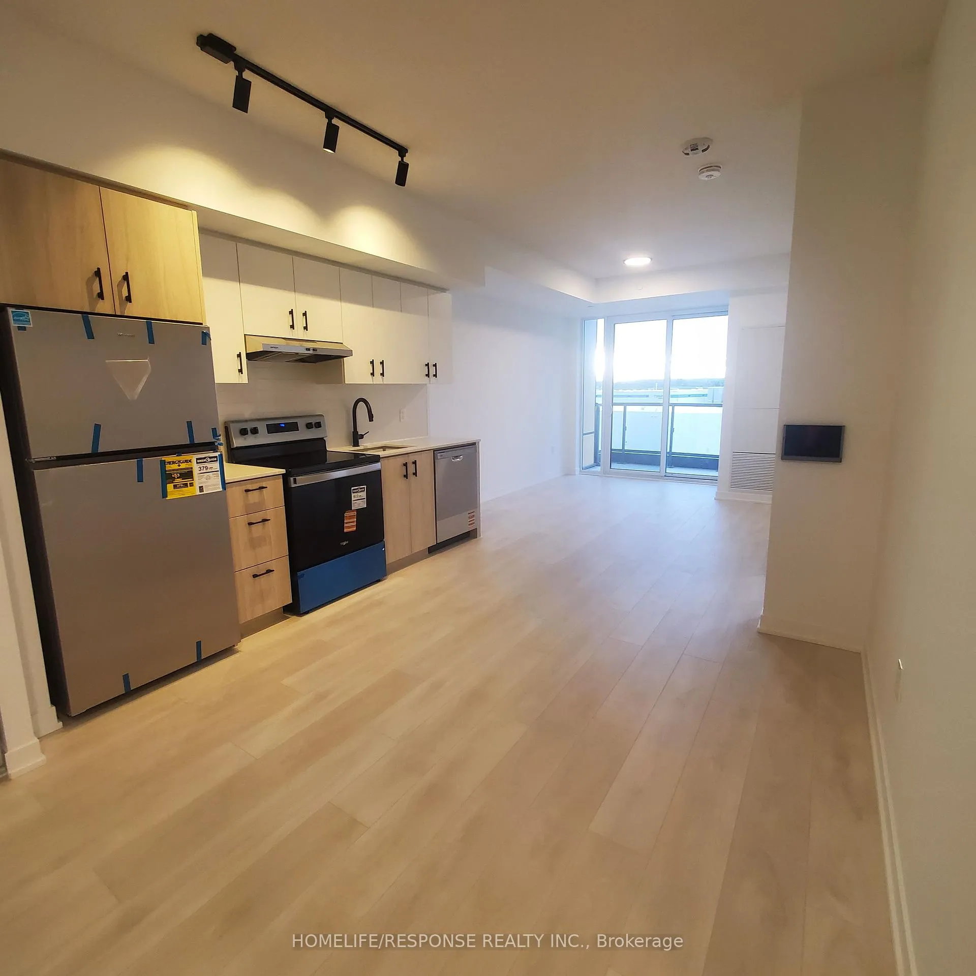 Photo 4 of Unit D606, 4878 Powers Common, Burlington, Alton — HOMEH