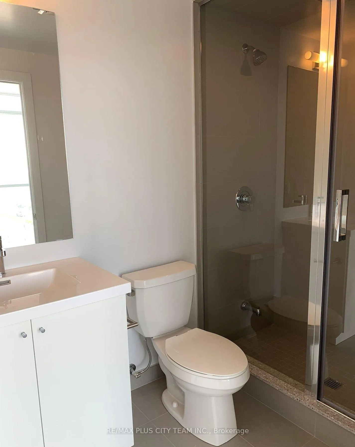 Photo 6 of Unit 717, 2550 Simcoe Street N, Oshawa, Windfields — HOMEH