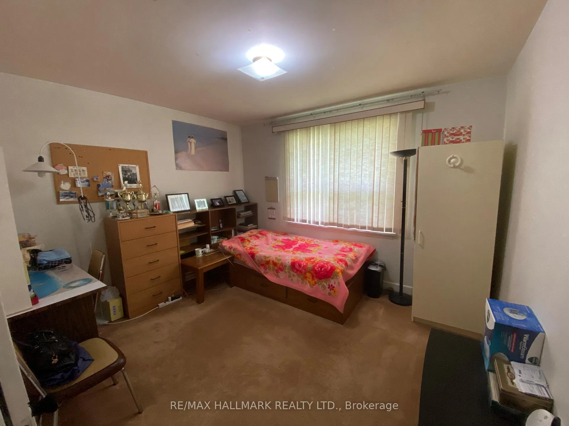 Photo 15 of 16 Chrysler Crescent, Scarborough, Wexford-Maryvale — HOMEH
