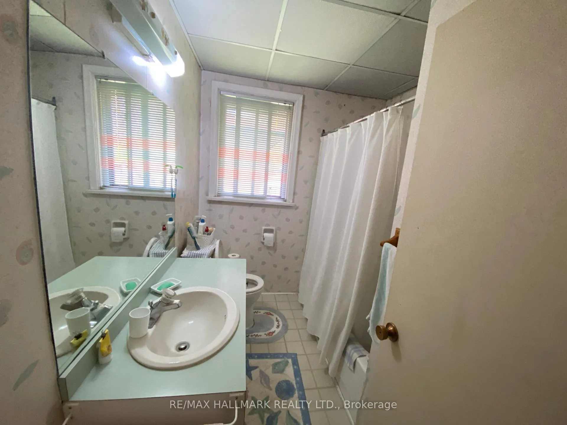 Photo 16 of 16 Chrysler Crescent, Scarborough, Wexford-Maryvale — HOMEH