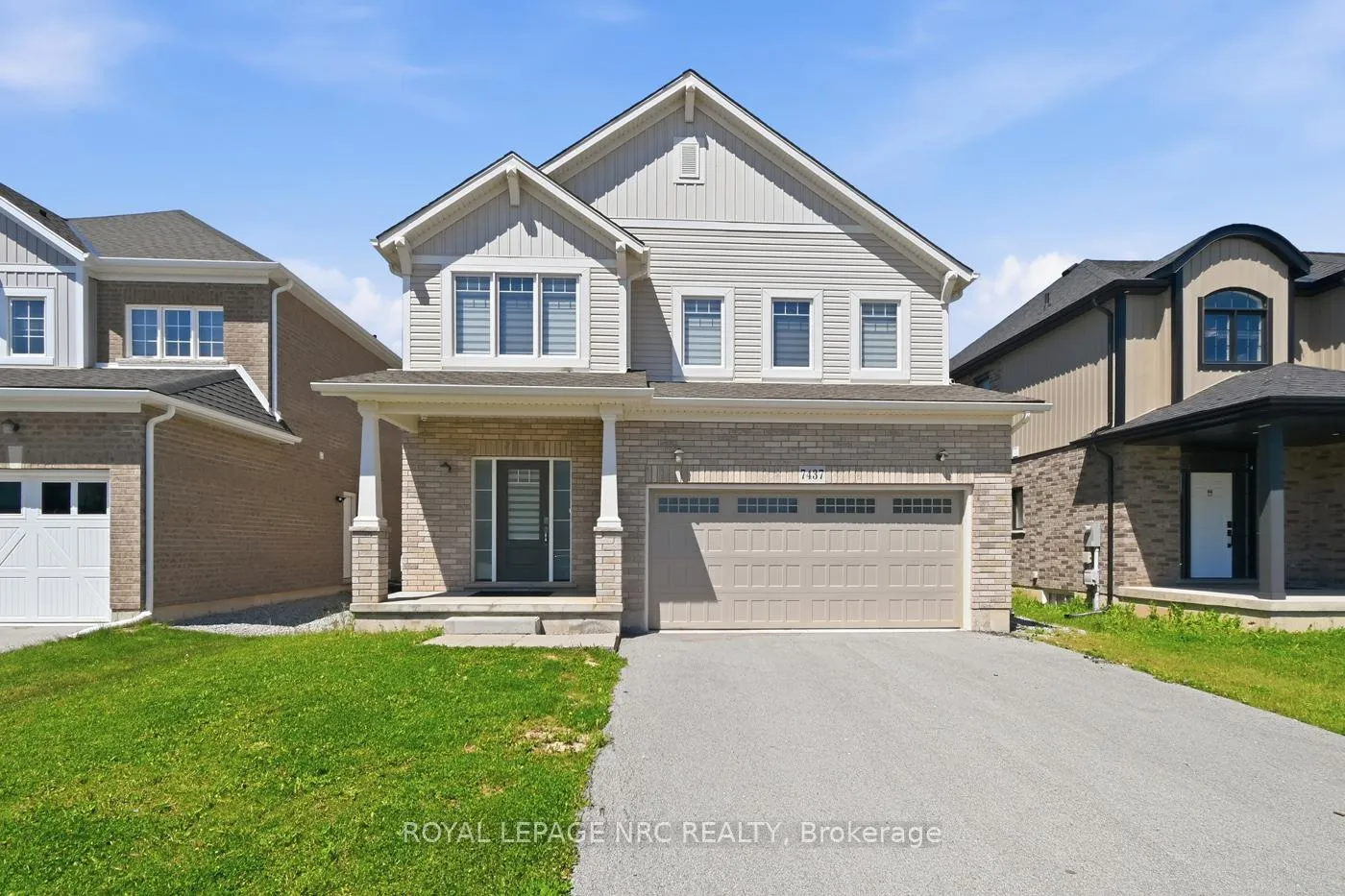 Photo 2 of 7437 Jonathan Drive, Niagara Falls, Brown — HOMEH