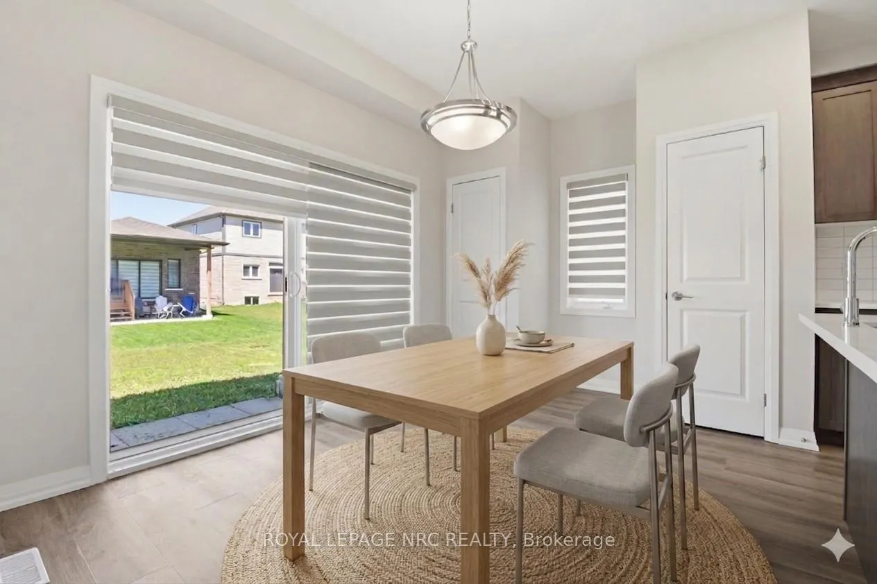 Photo 13 of 7437 Jonathan Drive, Niagara Falls, Brown — HOMEH