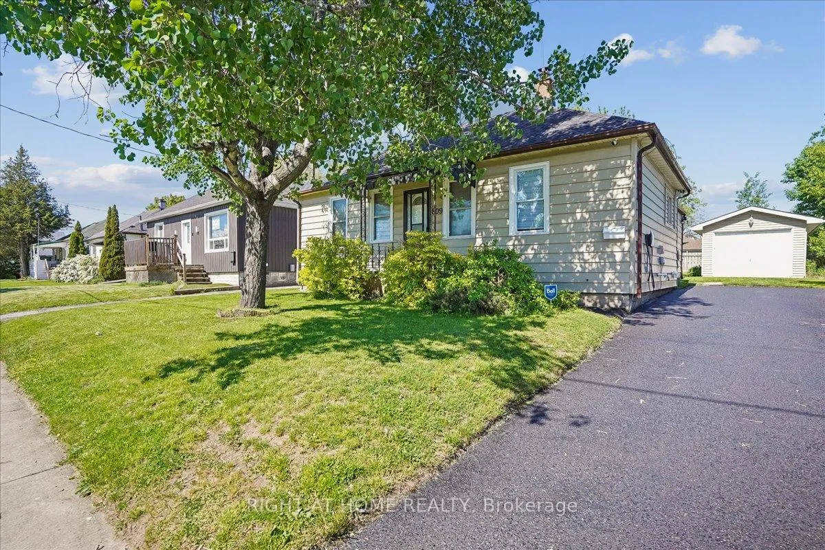 Photo 1 of 809 Rowena Street, Oshawa, Lakeview — HOMEH