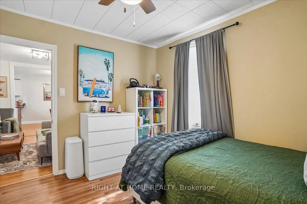 Photo 10 of 809 Rowena Street, Oshawa, Lakeview — HOMEH