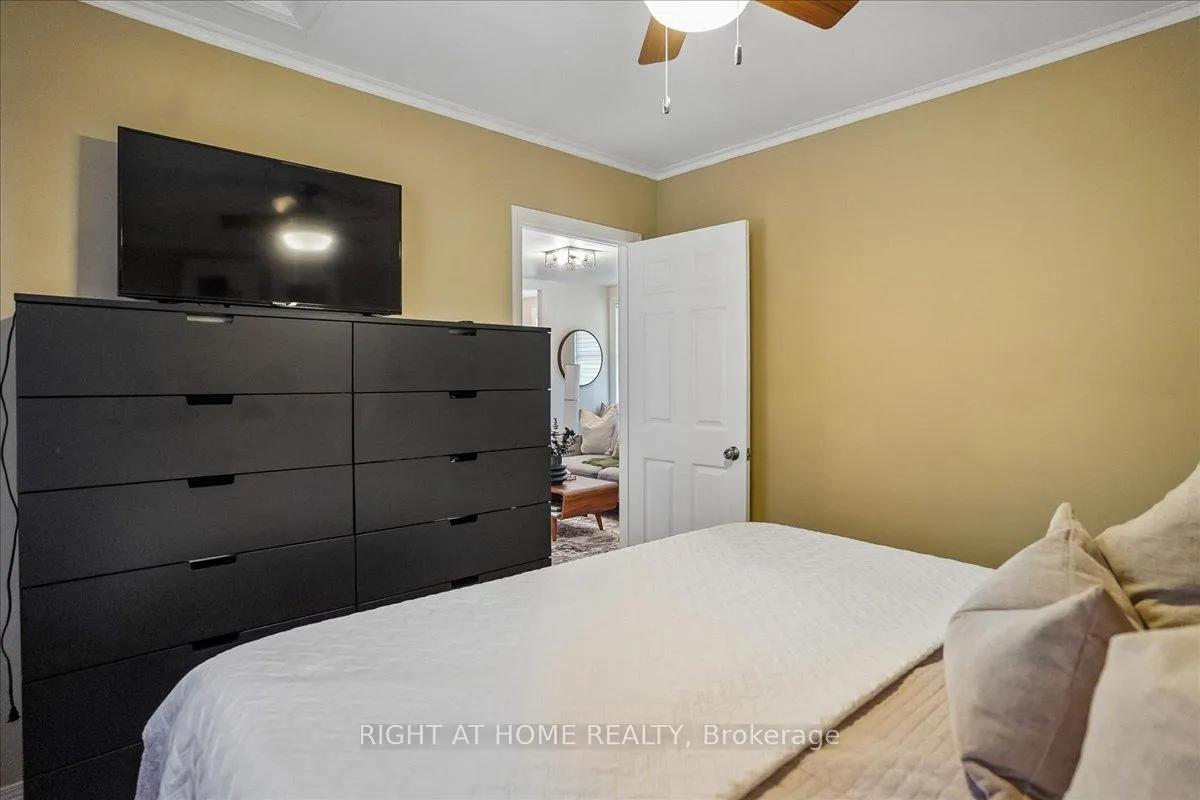 Photo 12 of 809 Rowena Street, Oshawa, Lakeview — HOMEH