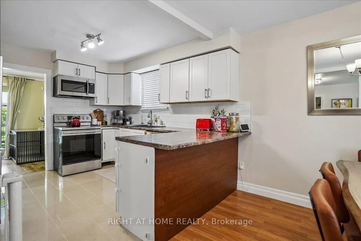 Photo 21 of 809 Rowena Street, Oshawa, Lakeview — HOMEH
