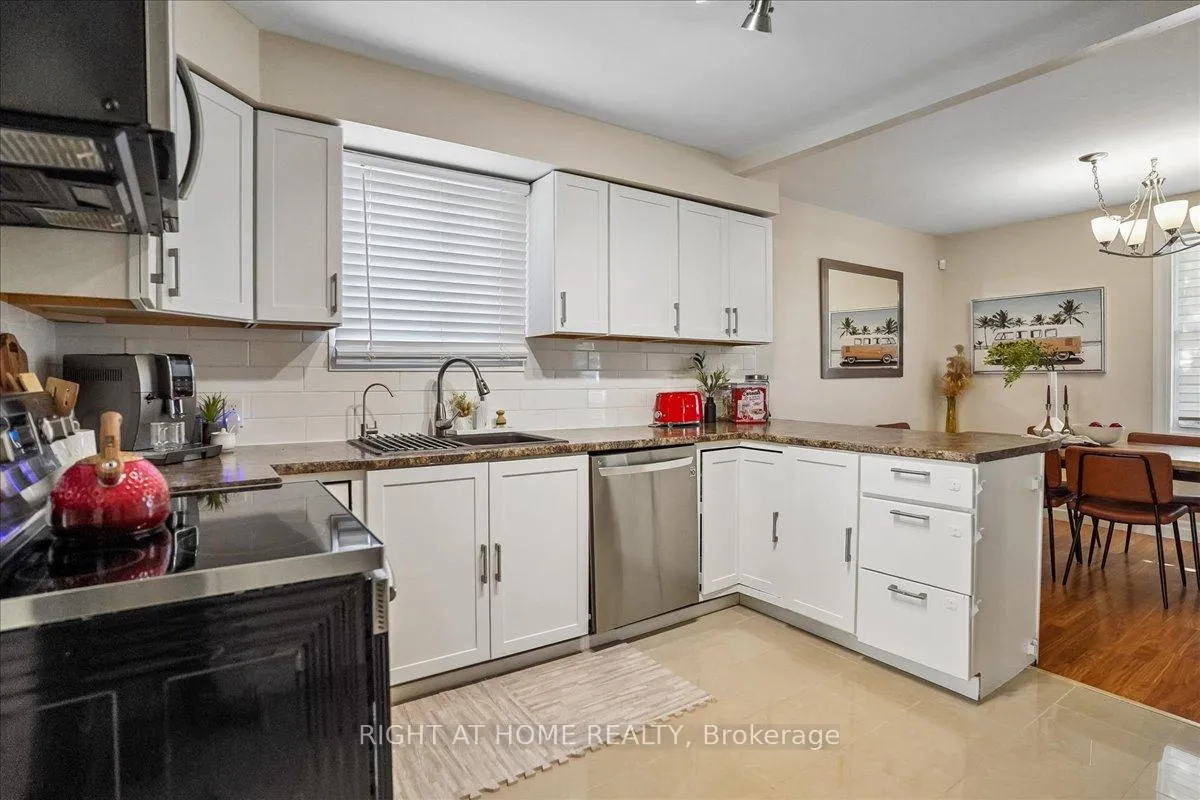 Photo 23 of 809 Rowena Street, Oshawa, Lakeview — HOMEH